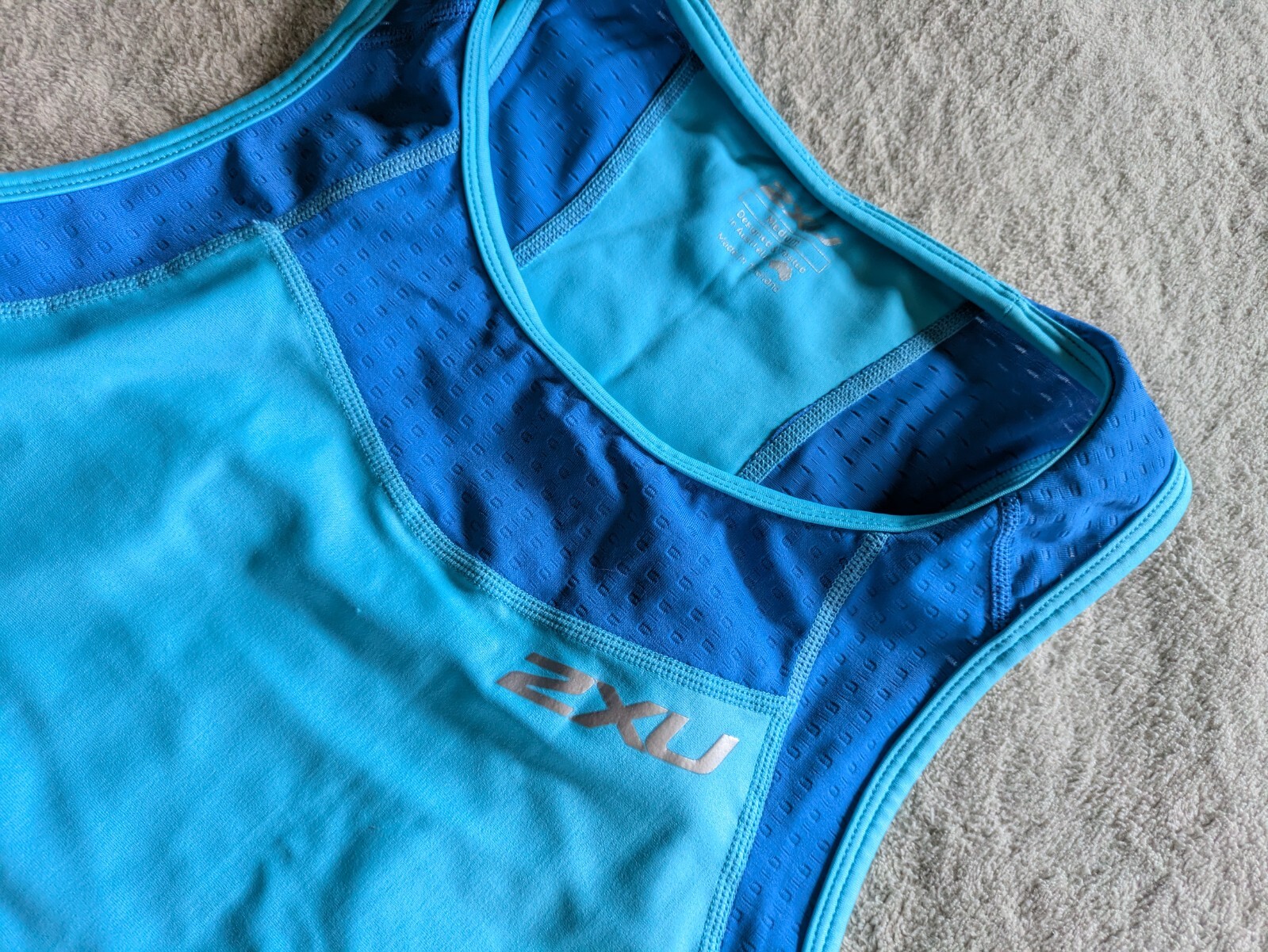 2XU Tri Triathlon Top Jersey Womens M Sleeveless Cycling Blue