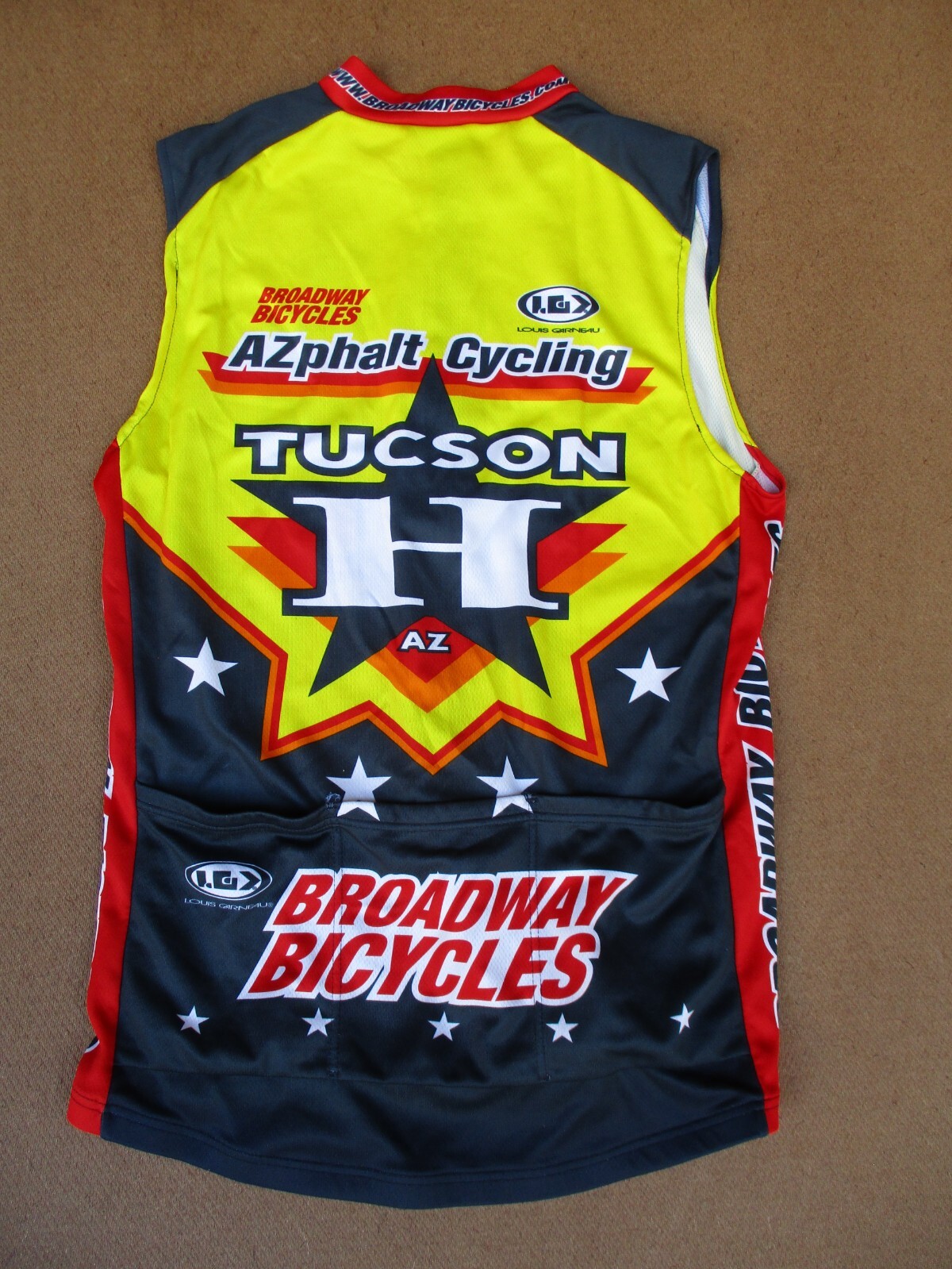 AZphalt Cycling Club Garneau Sleeveless Jersey, Riding Shirt, 41 inch chest
