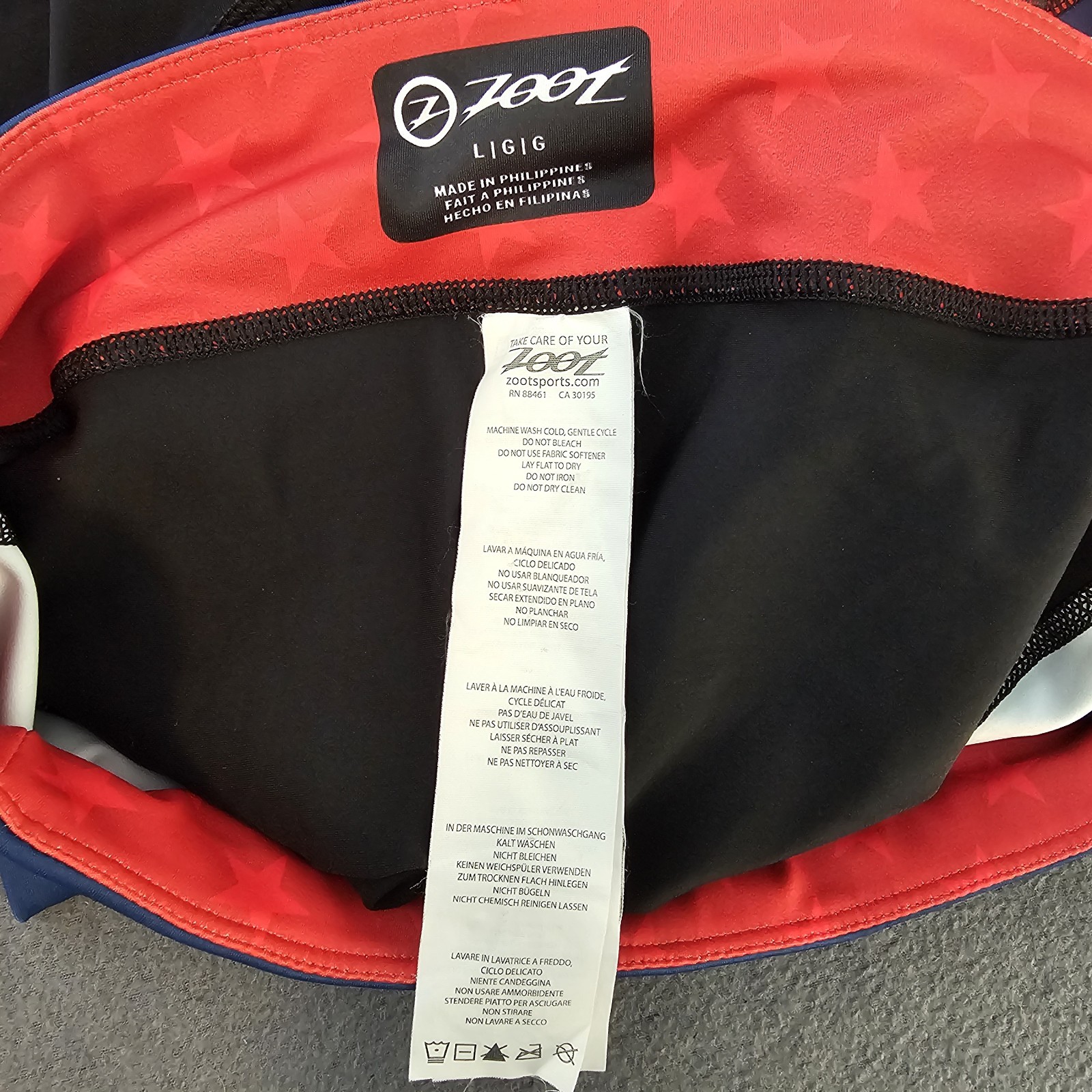 NWOT Zoot Ironman USA Lady’s Zippered Top And Padded Riding Pants Jersey Outfit