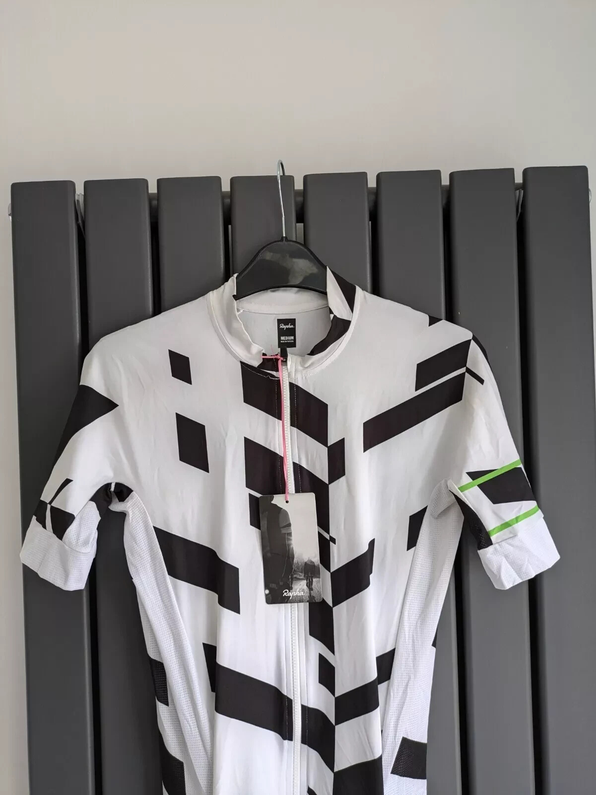BNWT WHITE DATA PRINT RAPHA PRO TEAM CYCLING SHORT SLEEVE SKIN/AEROSUIT MEDIUM