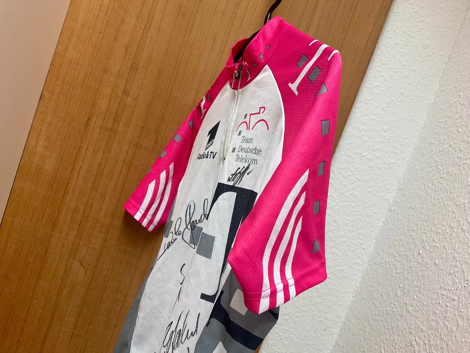 NOS TEAM TELEKOM T-MOBILE Adidas TT Jersey Shirt D2/168/46 Orig 7x Signature