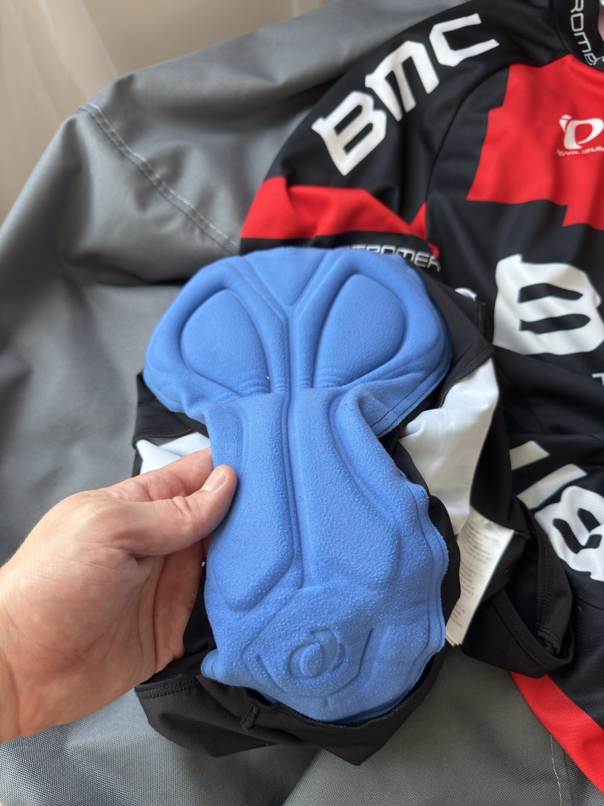 PEARL IZUMI CYCLING JERSEY AND BIB SHORTS BMC SWITZERLAND ORIGINAL SIZE L