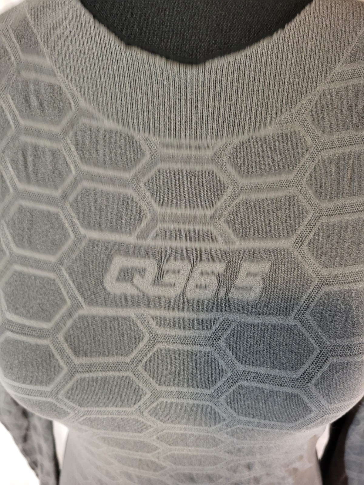 Q36.5 Base Layer 3 Long Sleeve Grey Unisex Medium M/L