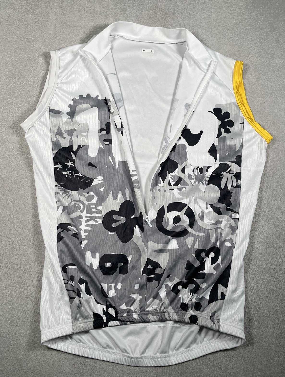 Vintage Nike 10 2 Sleeveless Cycling Jersey Men L Graphic Print Made in Italy