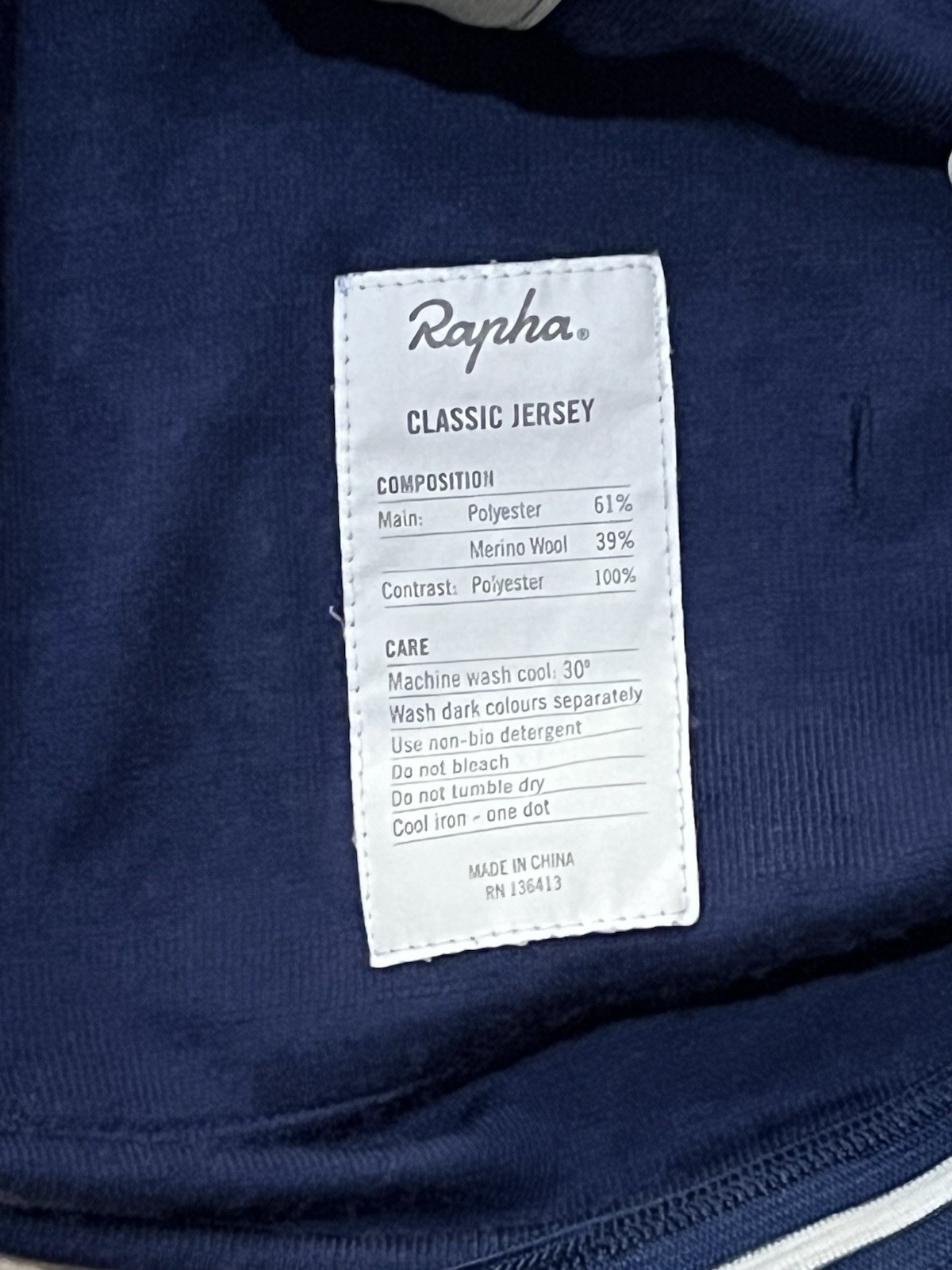 Rapha Classic Mens Cycling Jersey (Navy Blue / White)