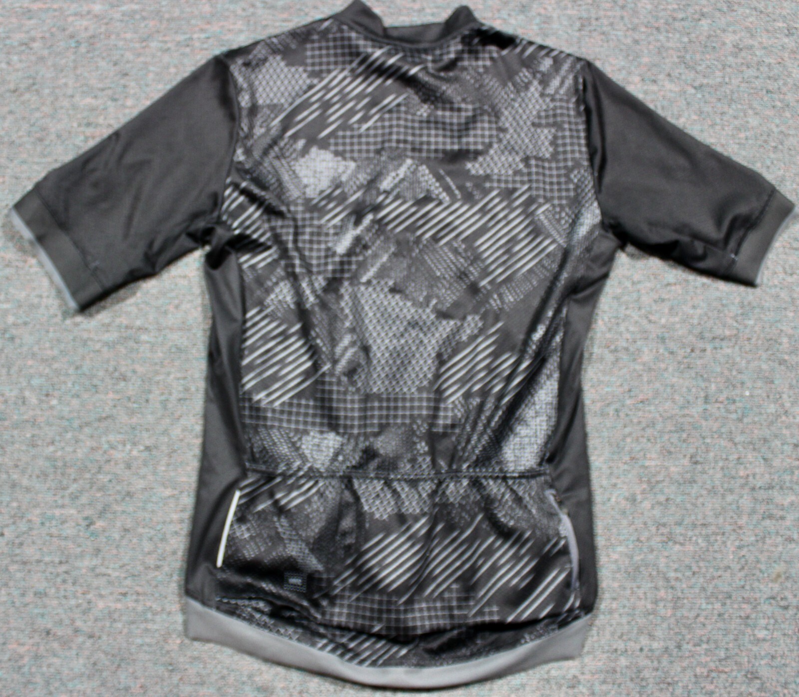 MEC Mountain Equipment CO-OP Cycling Full Zip Jersey Womens Medium Black Gray