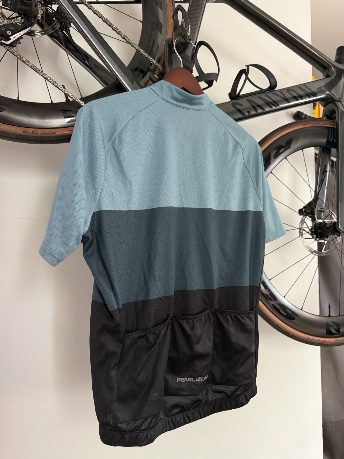Pearl Izumi Men’s Classic Jersey – Medium