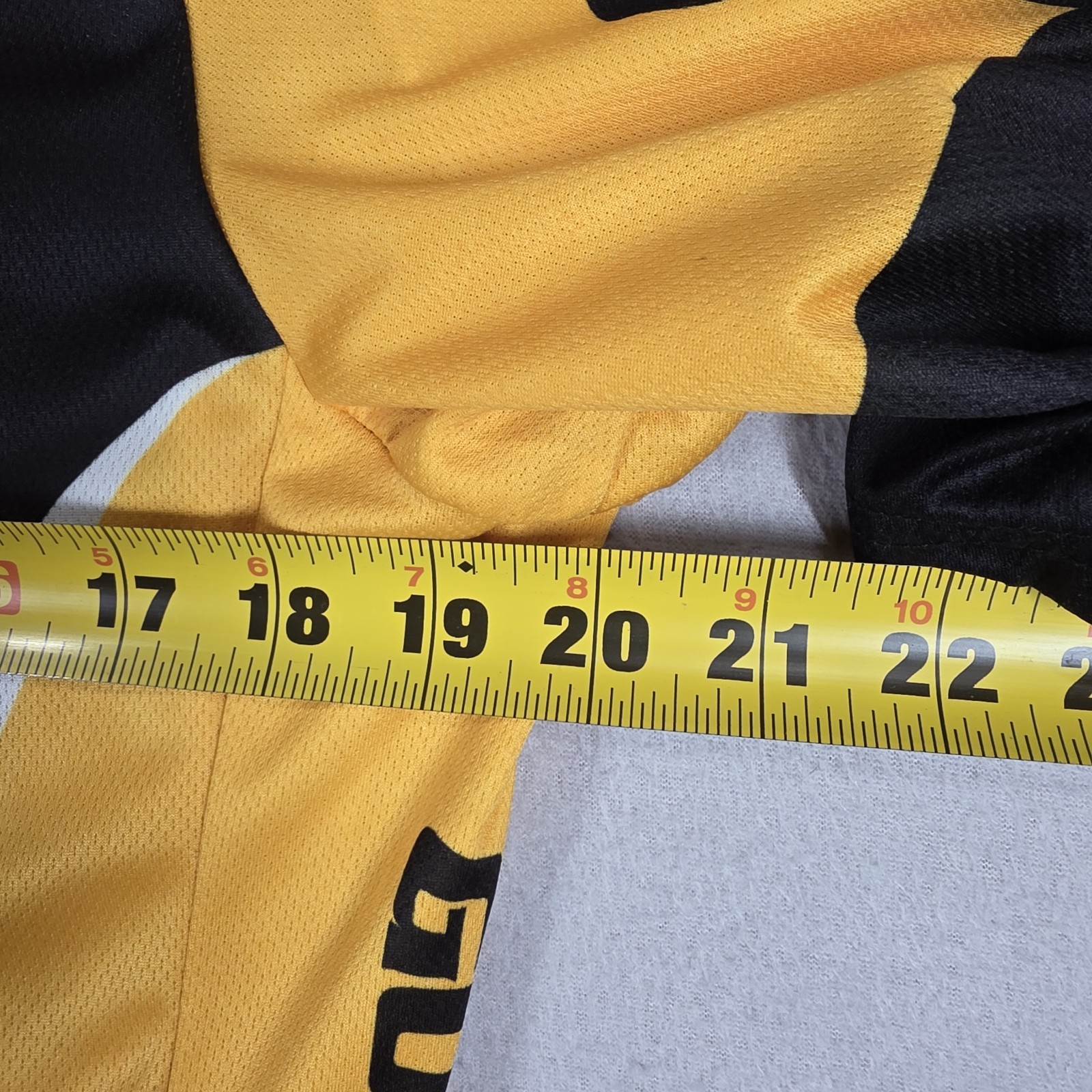 Iowa Hawkeyes Cycling Jersey Mens XL Black Yellow Logo Outdoor NCAA Sports