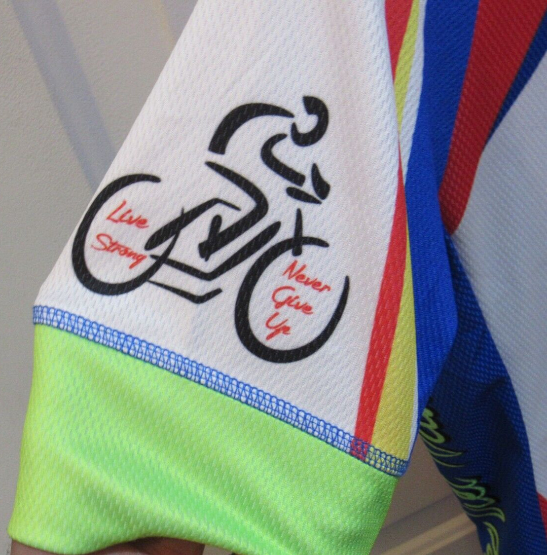 Cycling Jersey adult Size small Vietnam flag full zipper VGC Yin Yang Multicolor