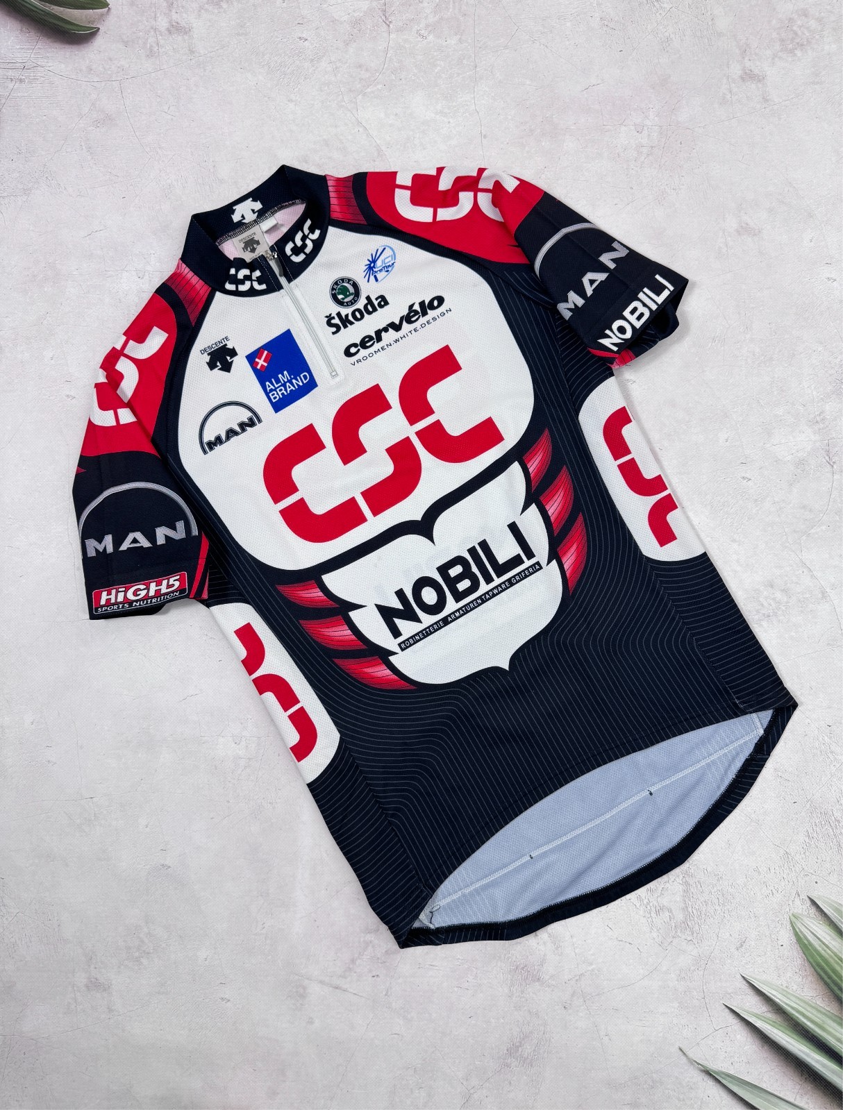 Descente Team CSC Skoda Man UCI Nobili Cervelo Cycling Jersey size 5 / M