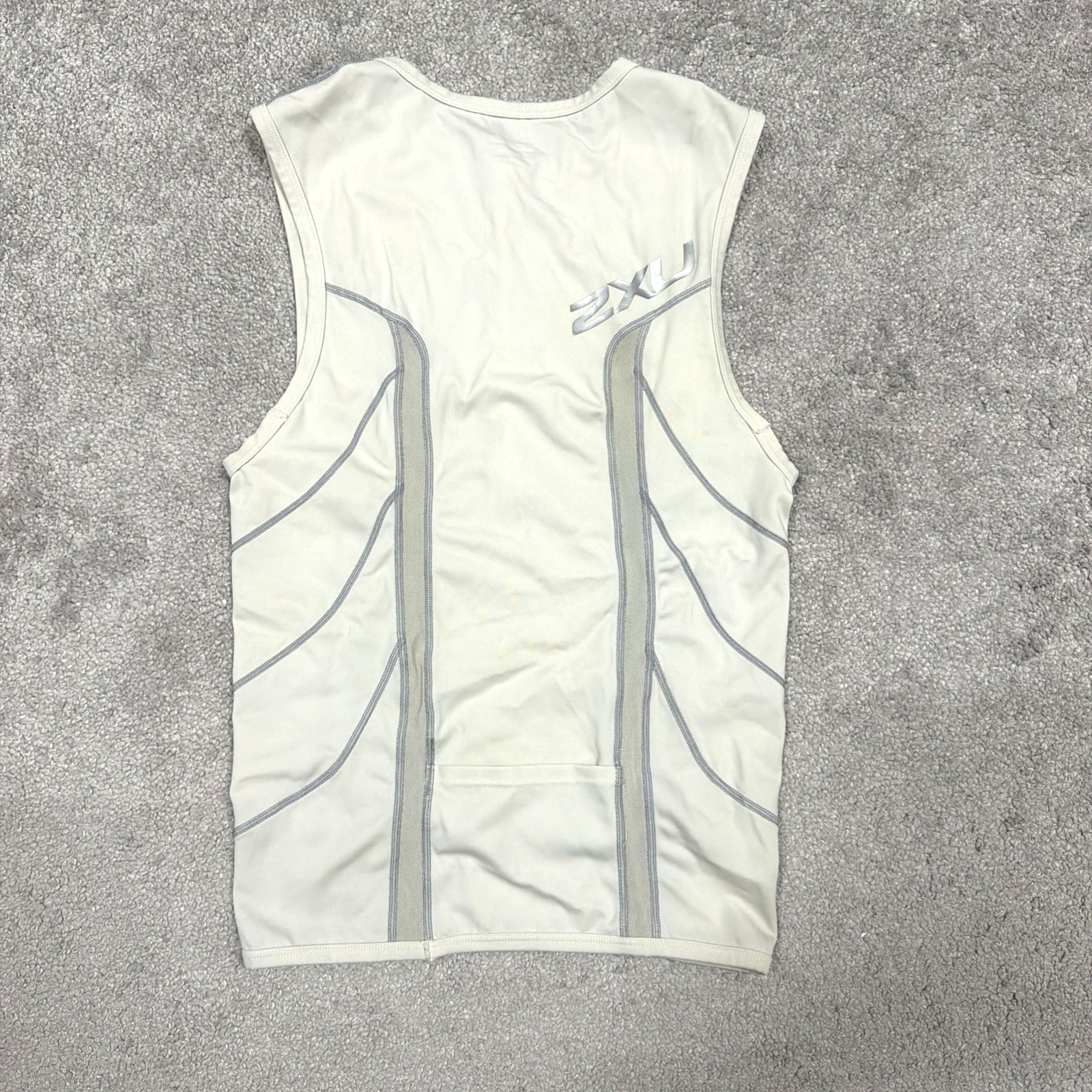 2XU SBR II Skin Men’s Medium Triathlon Race Jersey Sleeveless Back Pocket White