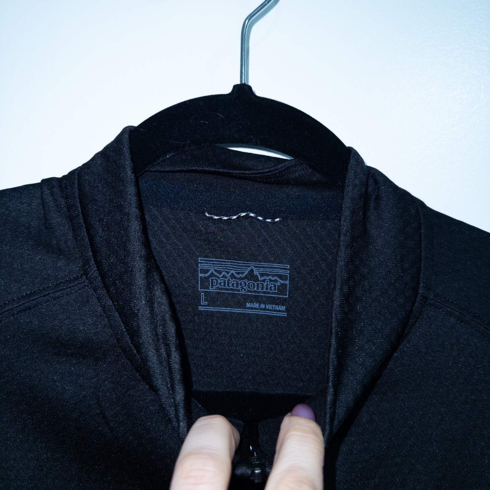 Patagonia Black Capilene Midweight Bike Jersey Top Large
