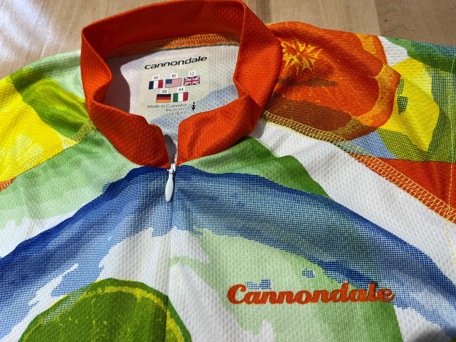 Cannondale Multi-color Print Sleeveless 1/2 Zip Cycling Jersey – Women’s Sz 12