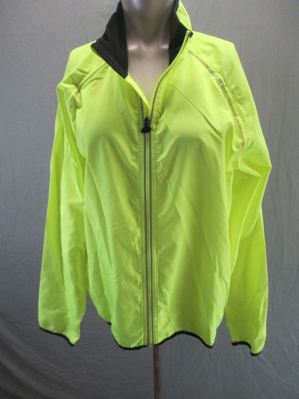 Performance Bike Size L Mens Cycling Pockets Full Zip Activewear Windbreaker 694