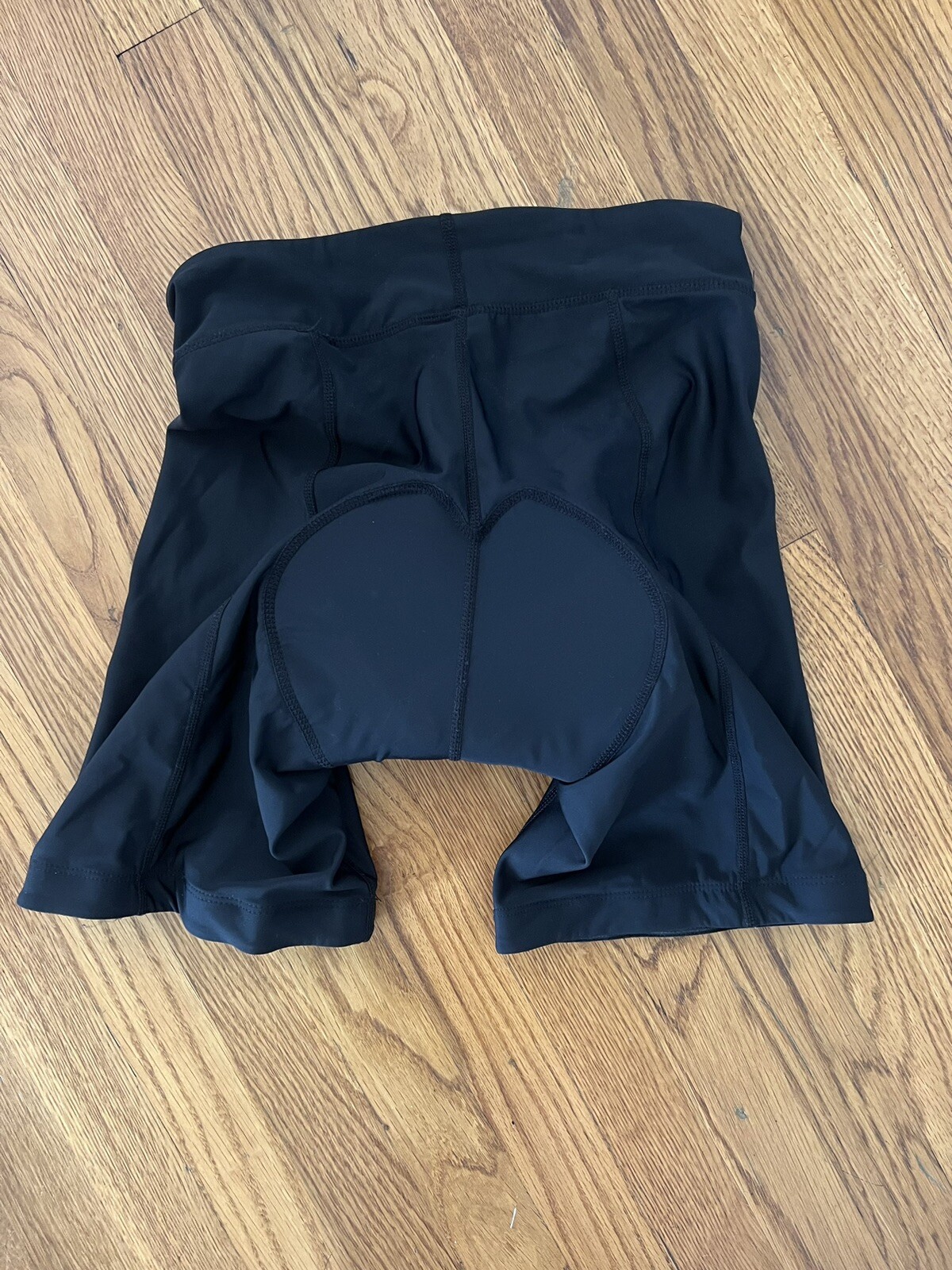Performance NEW No Tags Gel Women’s Cycling Shorts Stretch Padded. Elastic Hems