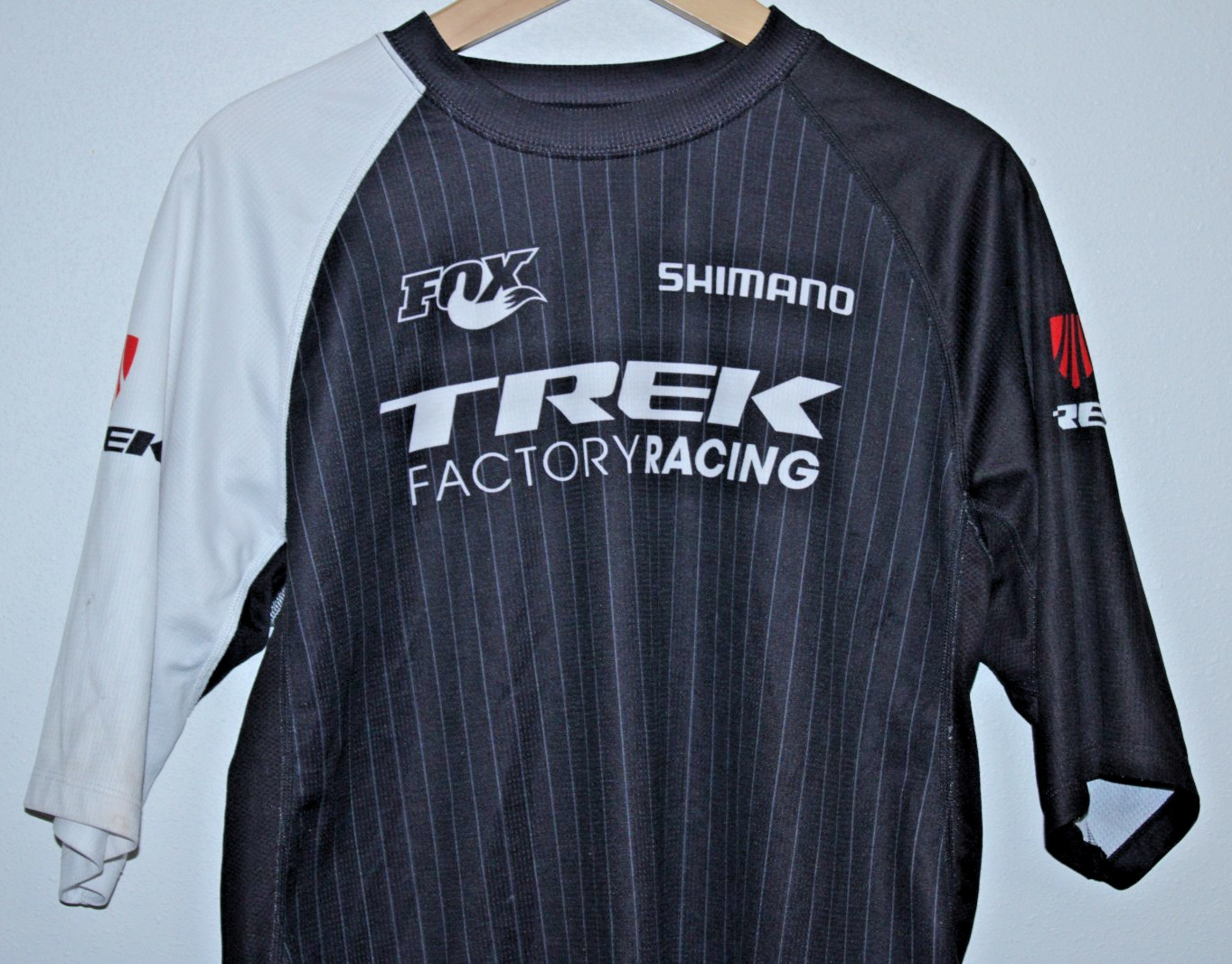 Trek Factory Racing Men’s Cycling Jersey Medium 42″ Chest 26/28″ T2B 3/4 Sleeve~