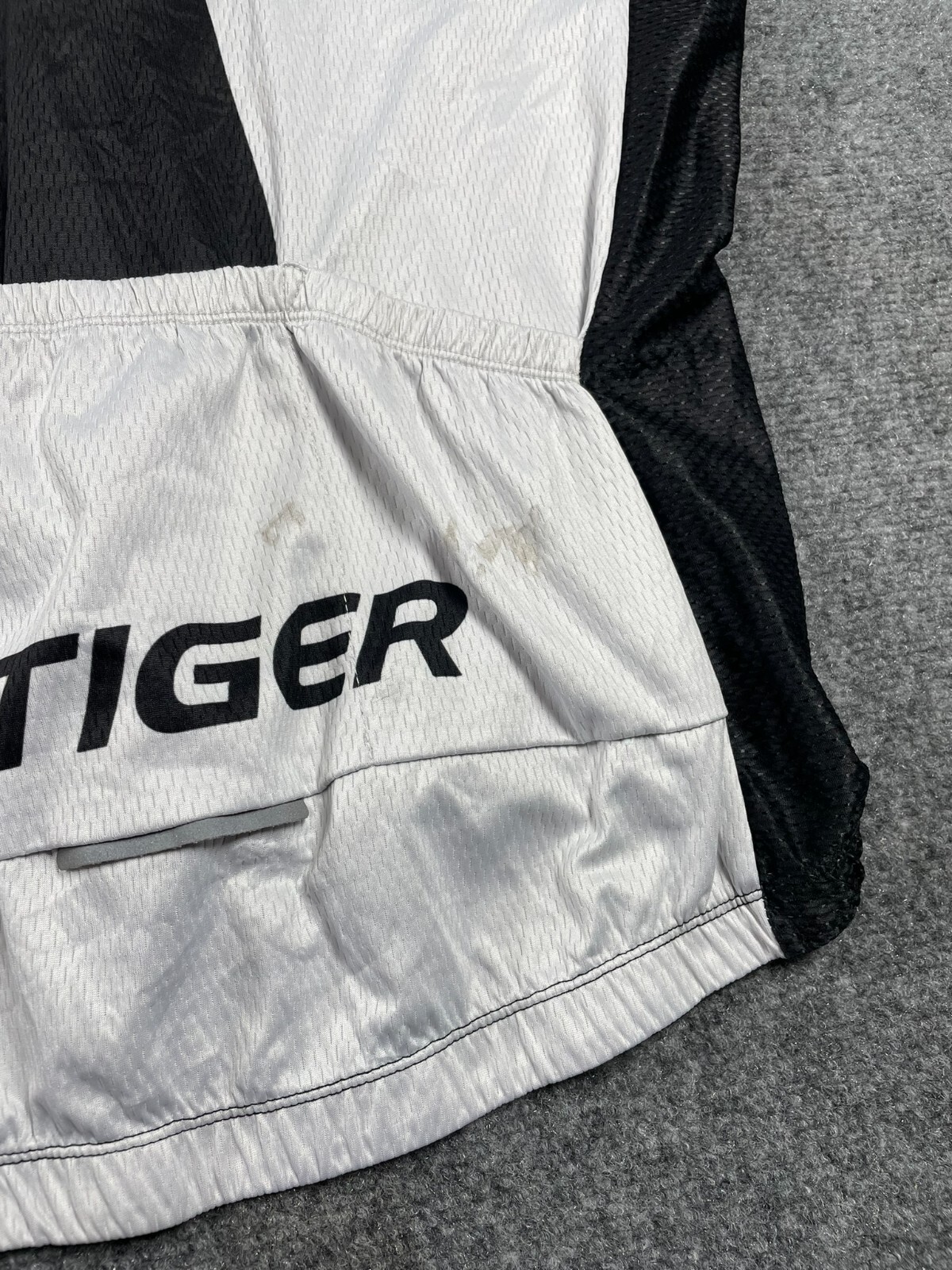 X-Tiger Men’s White/Black Full Zip Top Ride Sports Cycling Jersey Size XL