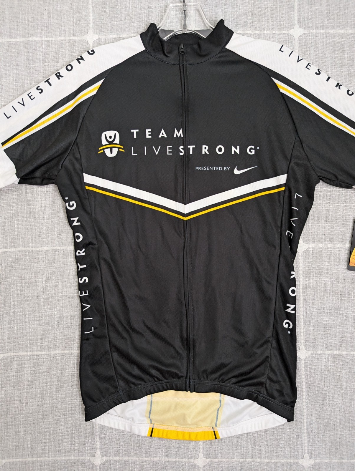 Nike Team Livestrong Cycling Jersey Mens Small Armstrong Davis Philly Austin NWT