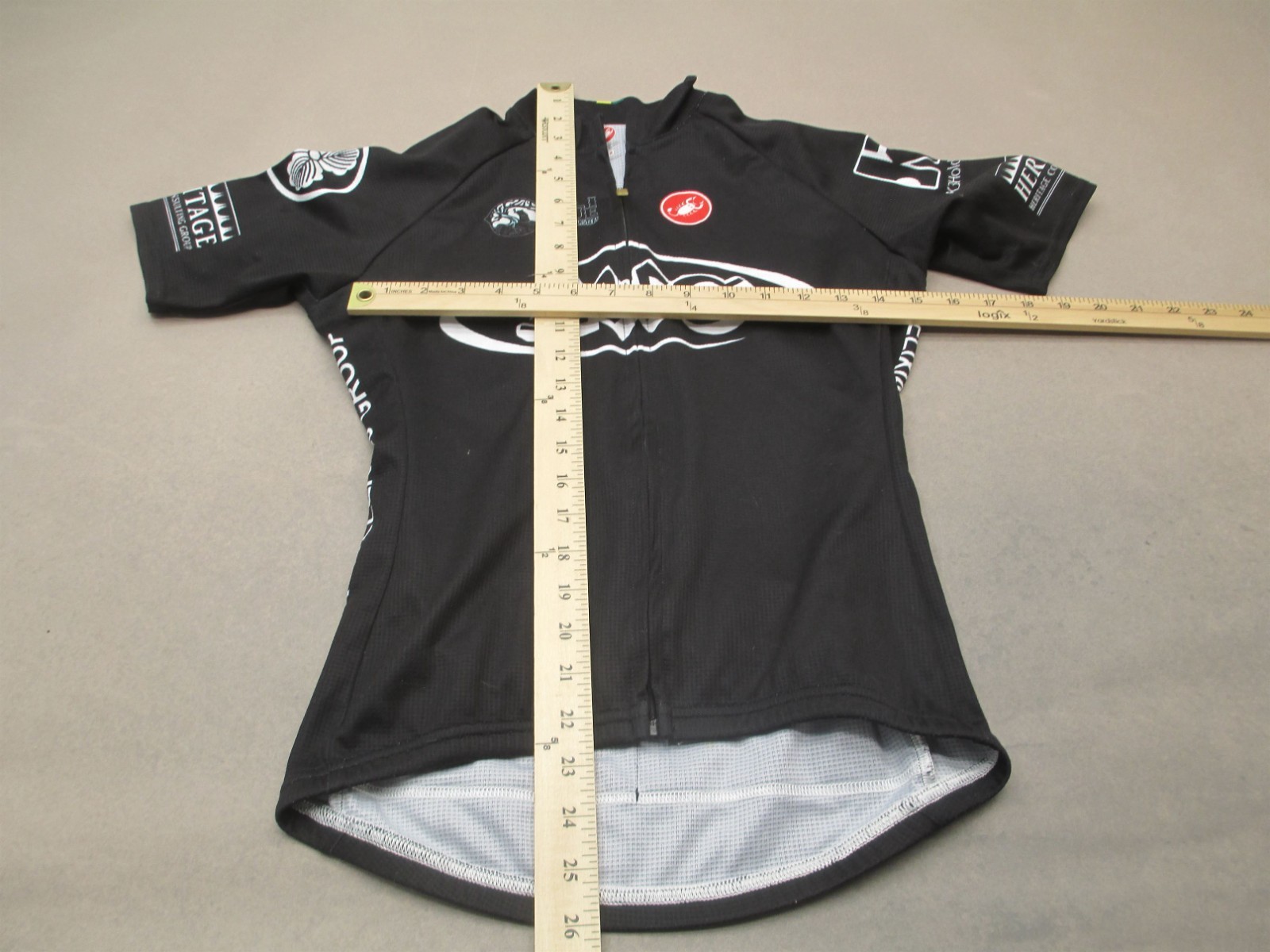 Castelli Size M Womens Black Cycling Drop Tail Compression Full Zip Jacket 605