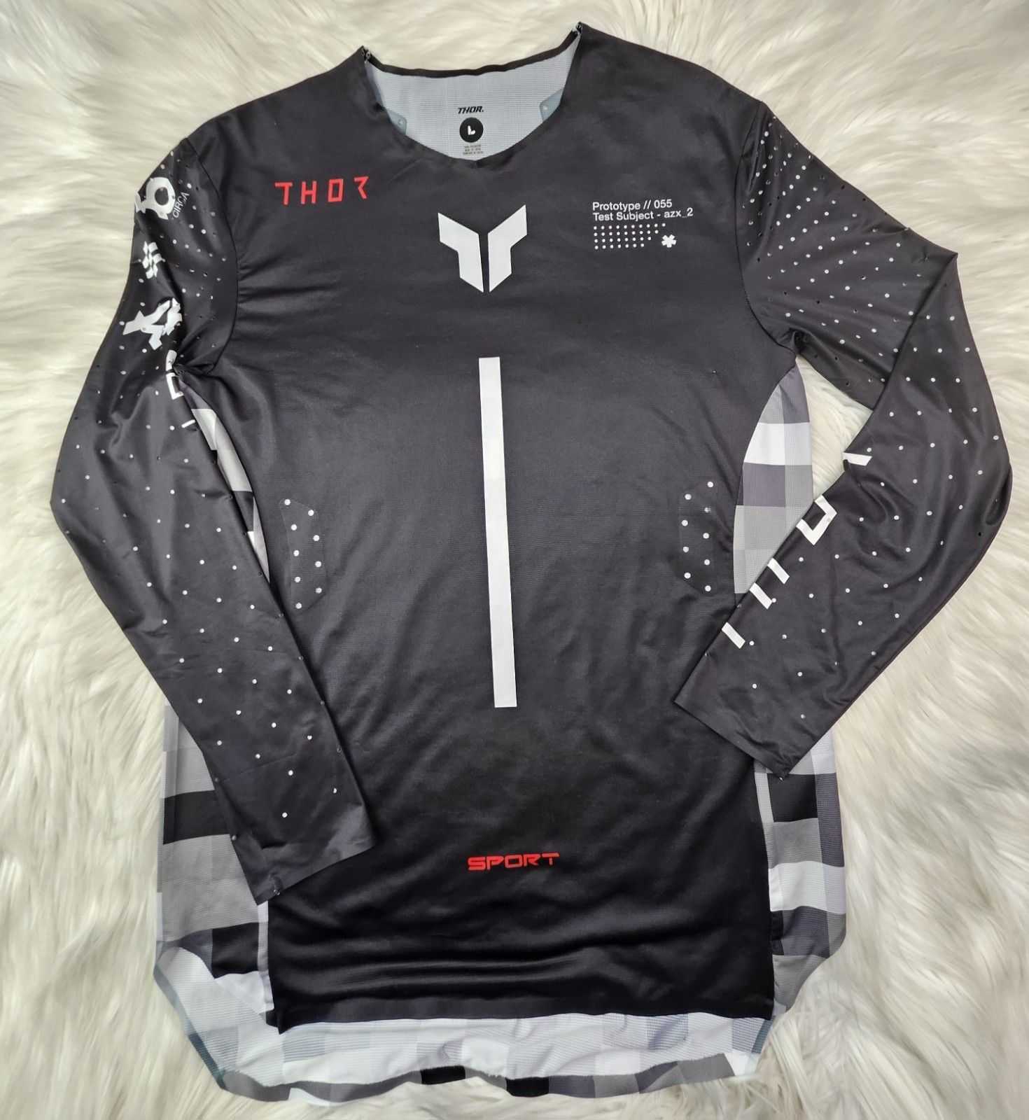 Thor Sport (L) Men’s Prototype Test Subject Long Sleeve Stretch NWOT