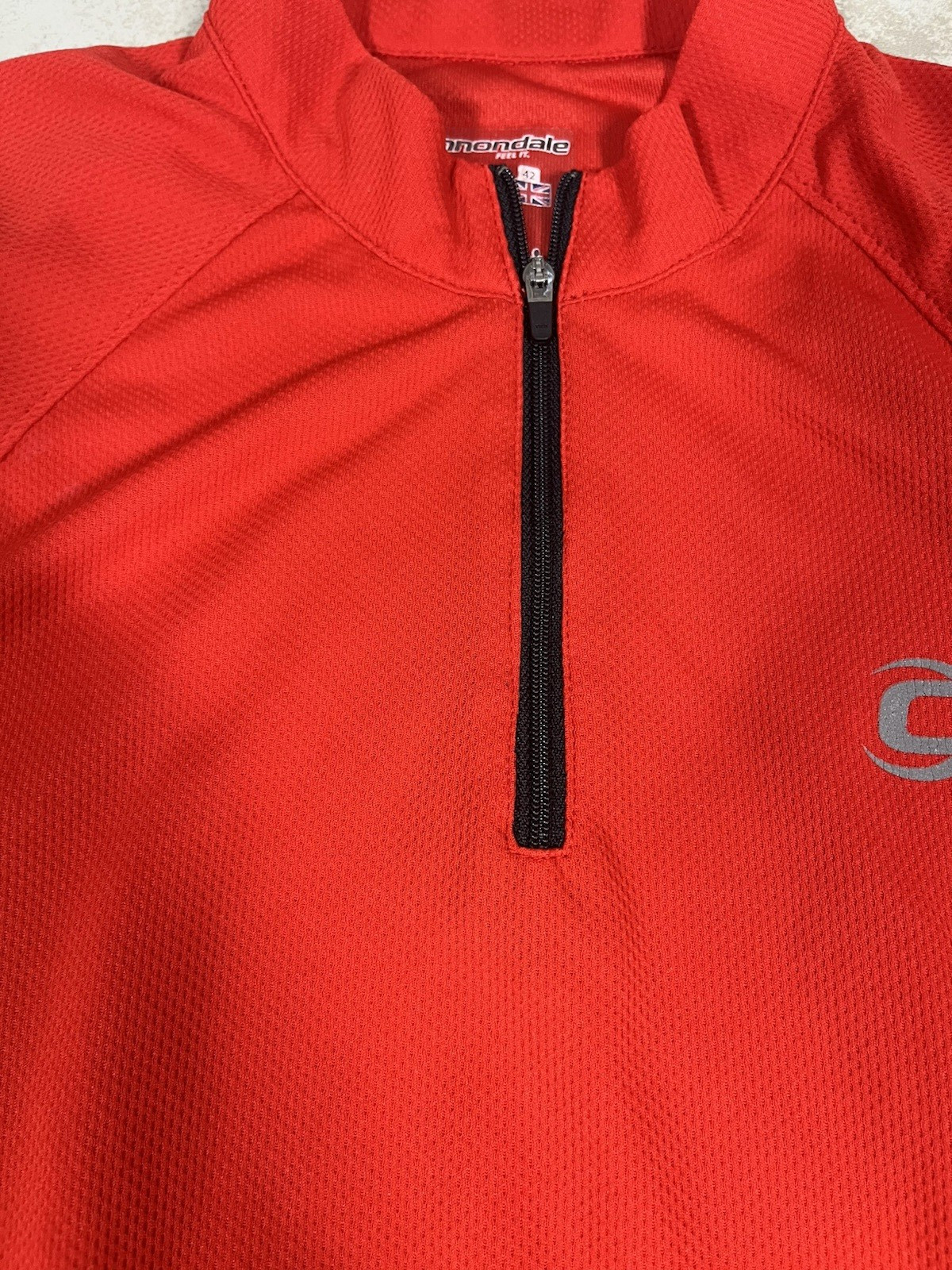 Cannondale Red w/ Black Accents Cycling Jersey Size Large 1275