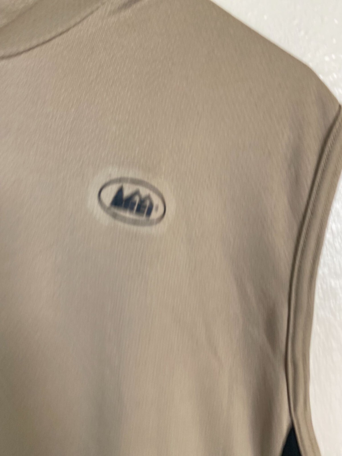 Vintage REI Mens Sleeveless Cycling Jersey size Large Tan Black Back Pockets USA