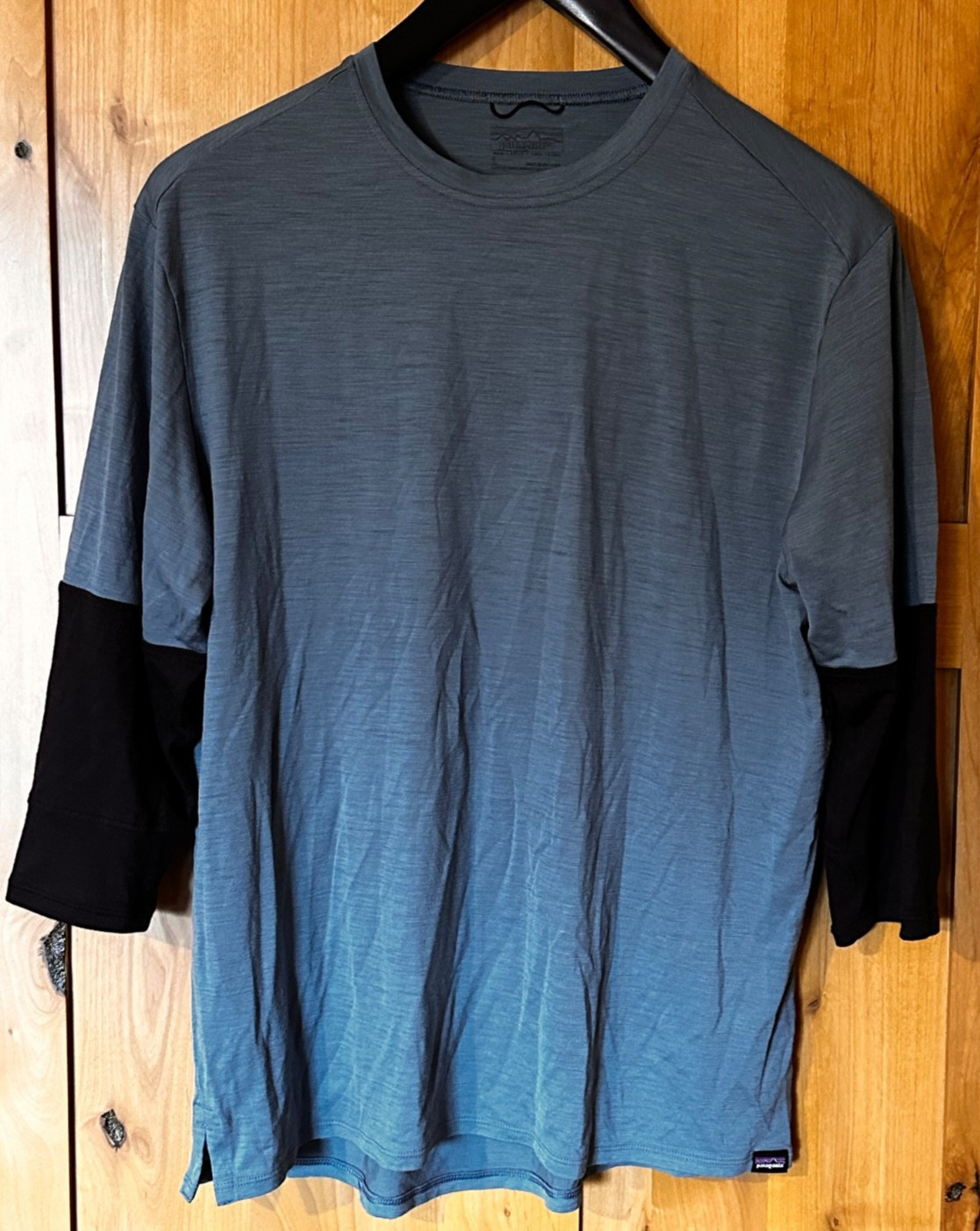 Patagonia M’s Merino Blend 3/4 Sleeve Bike Jersey – Blue & Black – Large