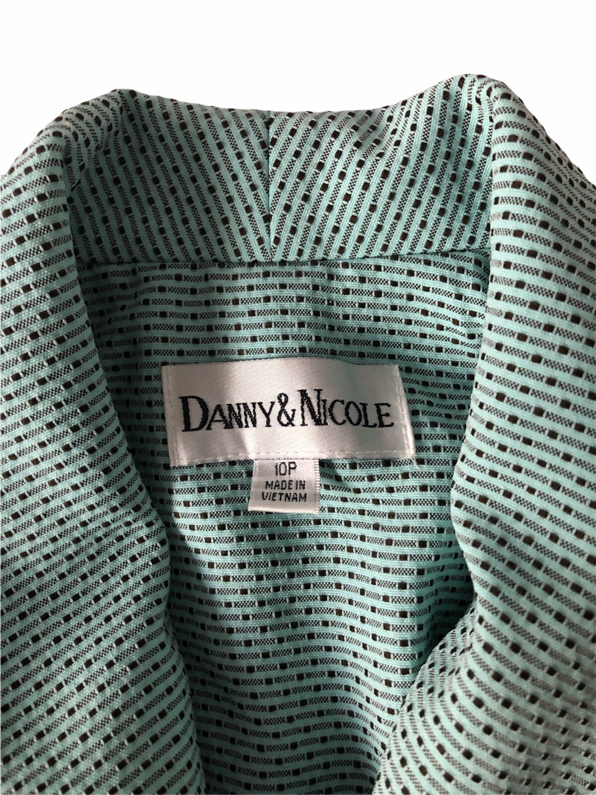 Danny & Nicole Woman Top Collared Button Front Short Sleeve 10P Padded Shoulder