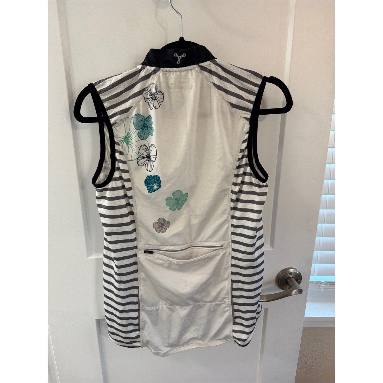 Sleeveless Floral Zip Cycling Jersey White Teal Black Accents Sporty Top