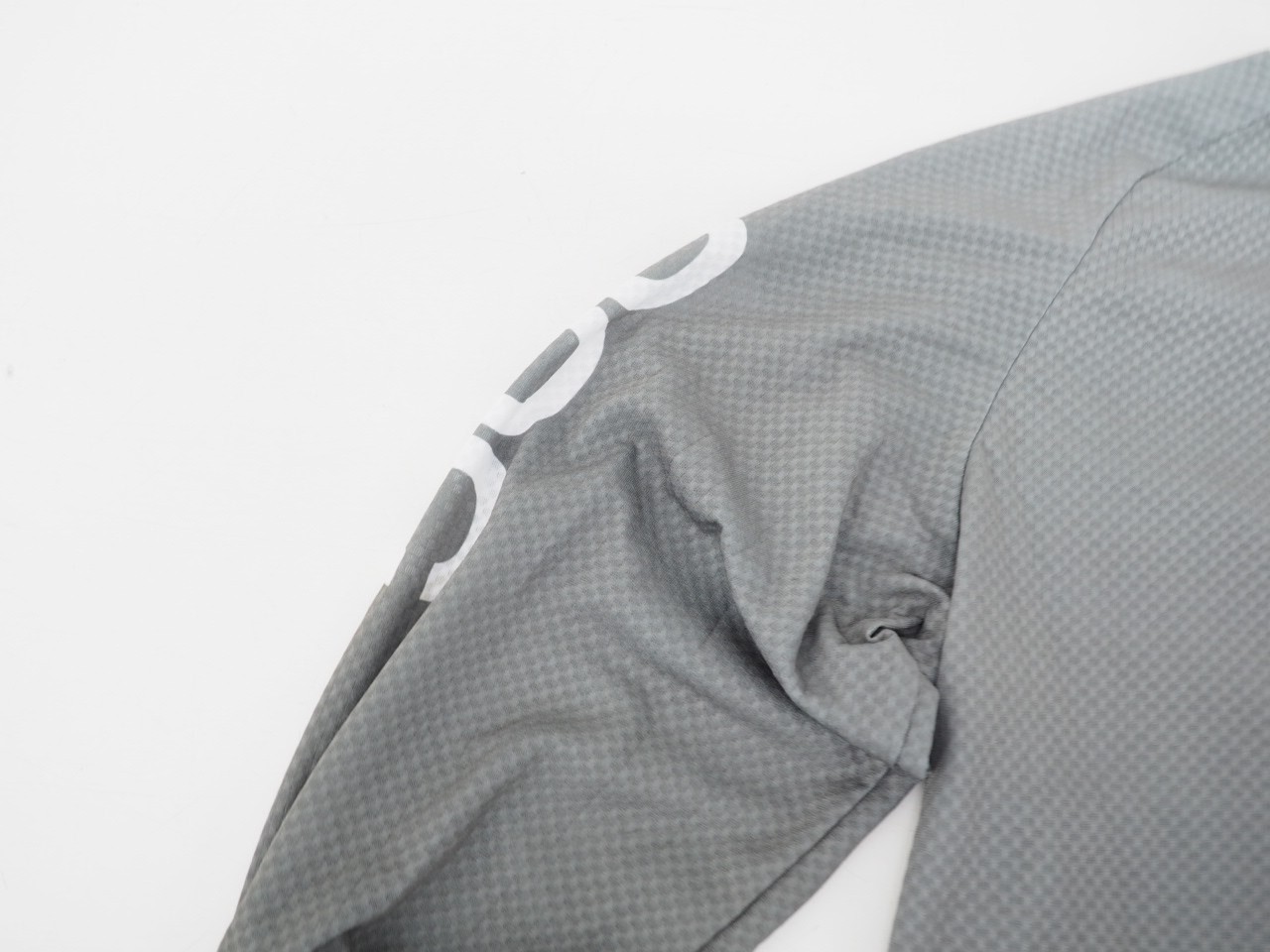 POC Long Sleeve Men’s Mountain Bike Shirt Size Small Gray Gradient