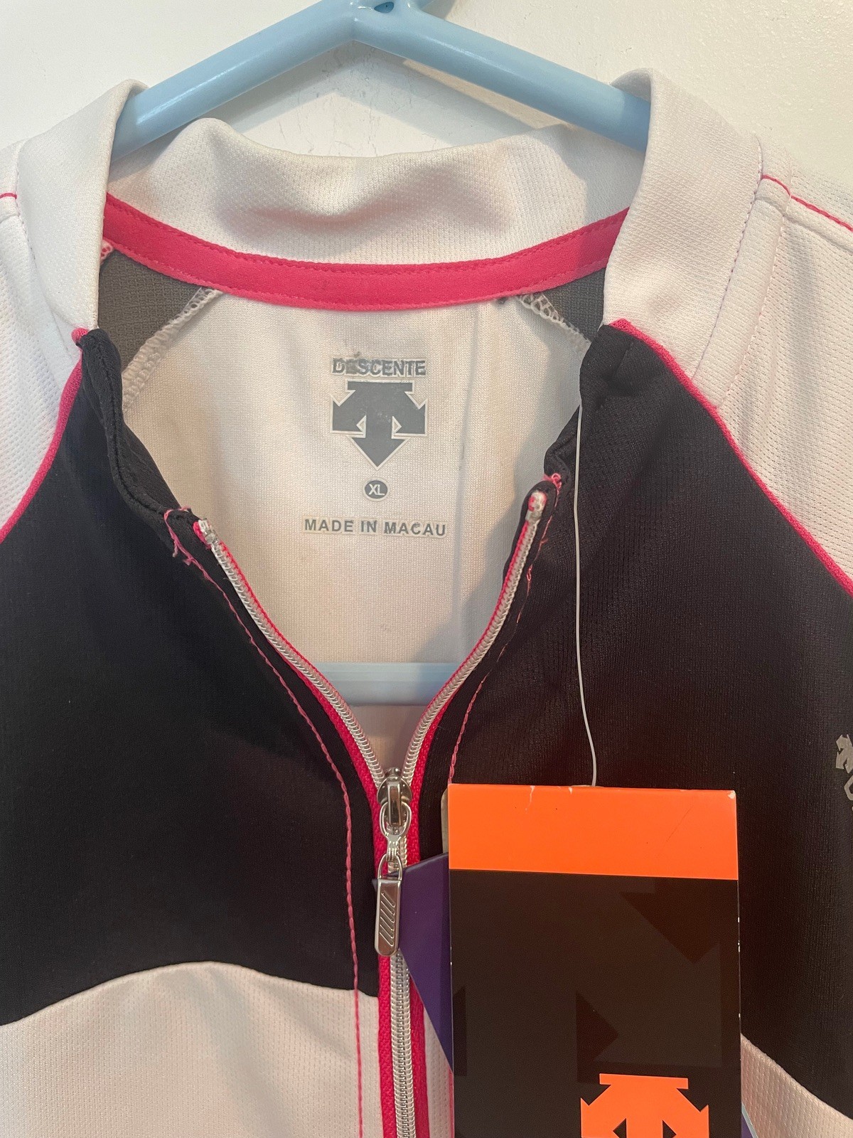 NWT Descente Womens Size XL SS Full Zip UV Cycling Jersey White Black Pink