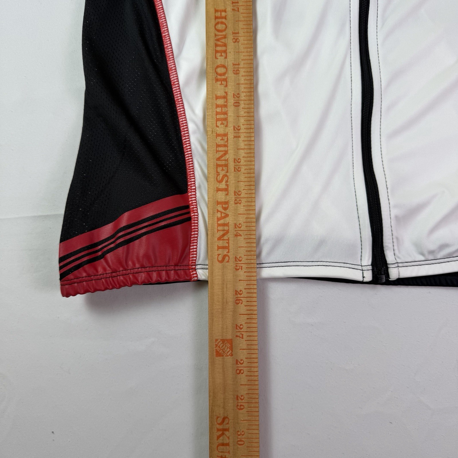 Cannondale Mens full zipper Black -White-Red cycling Jersey, Size Large , NWT