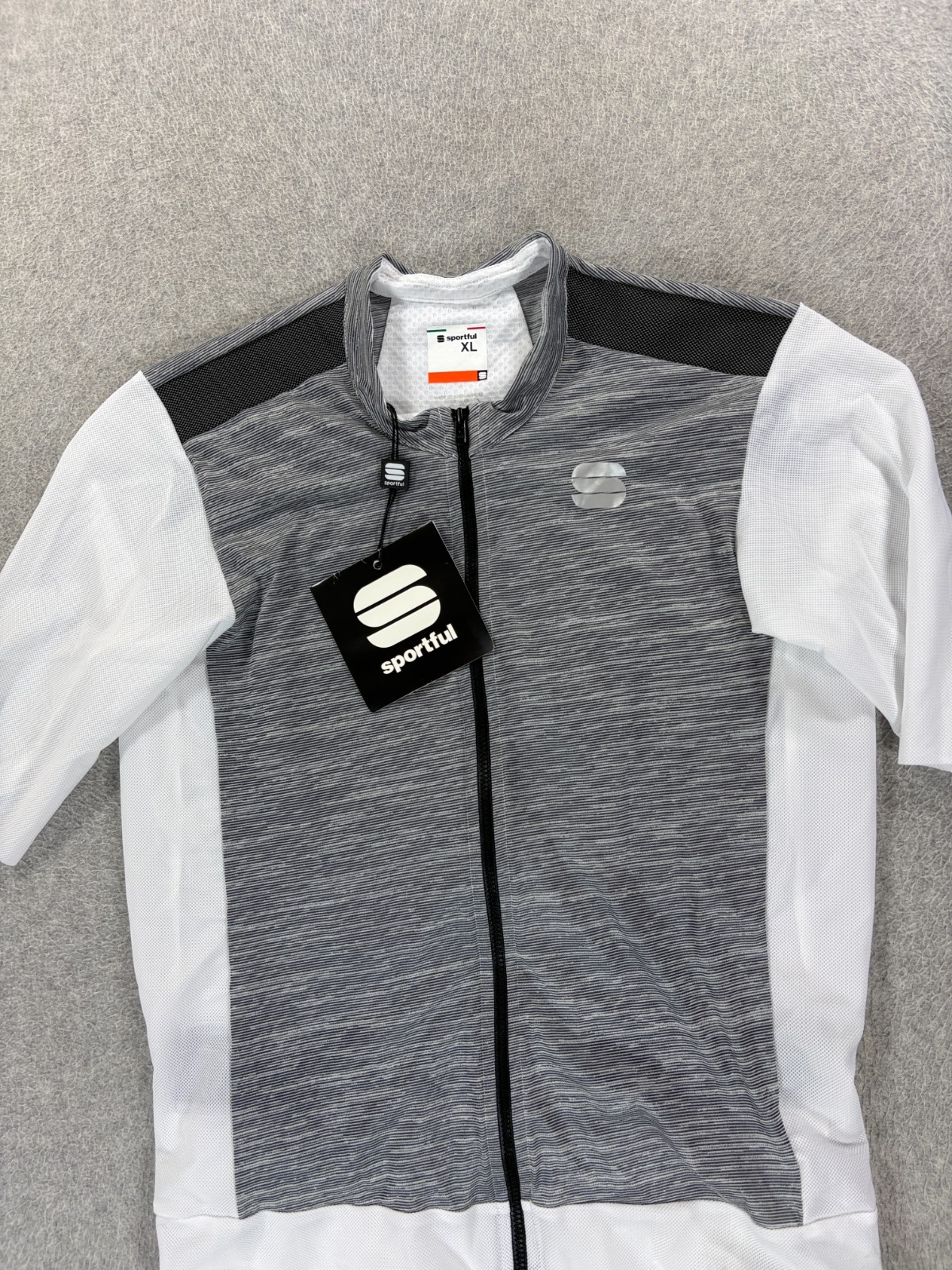 NWT Sportful Full Zip Performance Cycling Jersey (Men’s XL) Gray/White