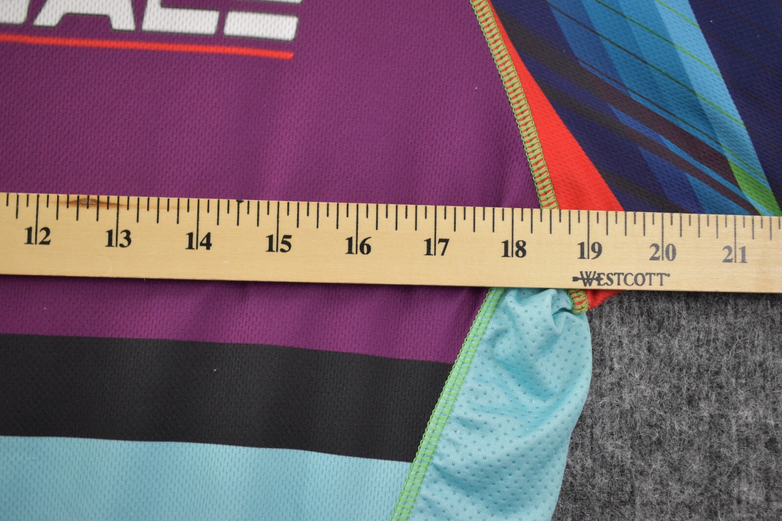 Athletic Zone Shirt Large Full Zip Short Sleeve Multicolor Back Pocket Dale Dale