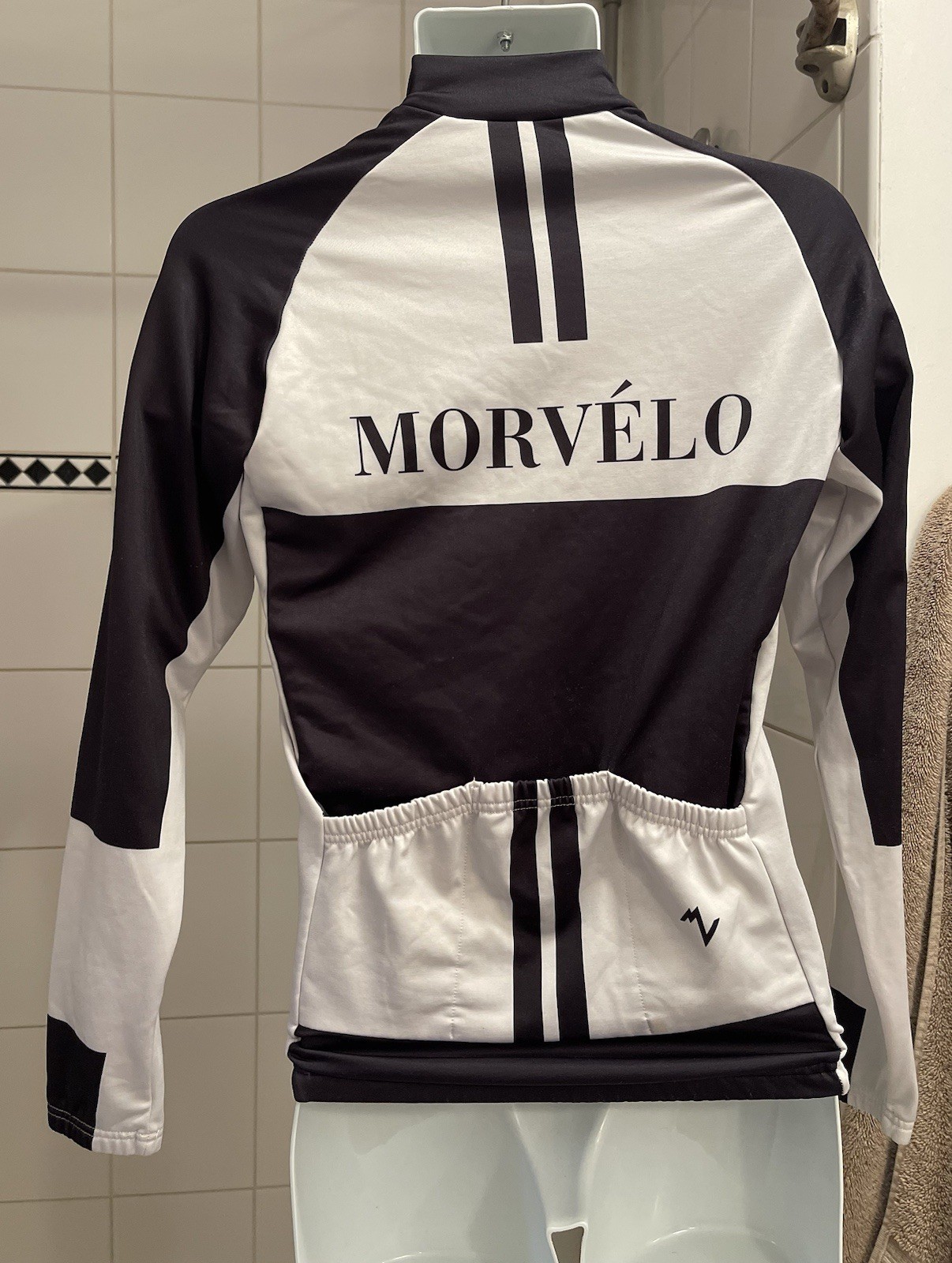 Men’s Morvelo cycling long sleeve full zip with 3 back pockets, thermal layer, S