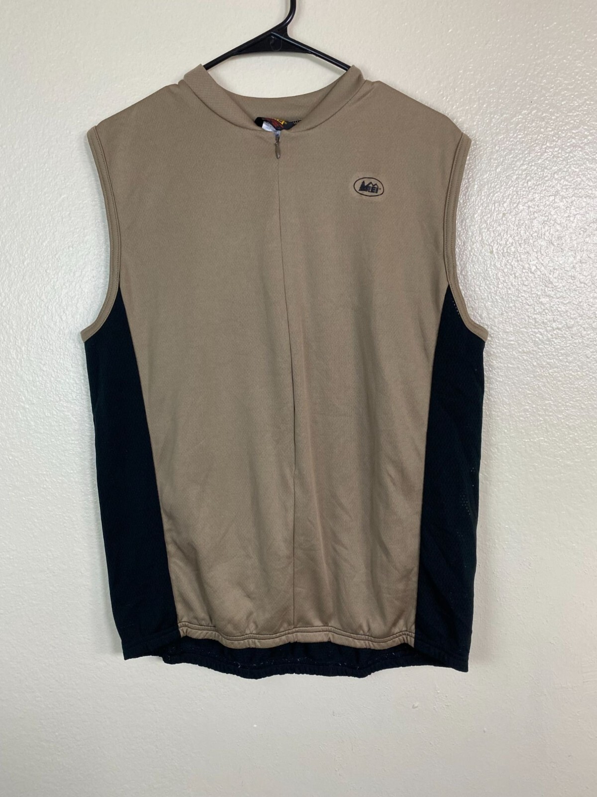 Vintage REI Mens Sleeveless Cycling Jersey size Large Tan Black Back Pockets USA