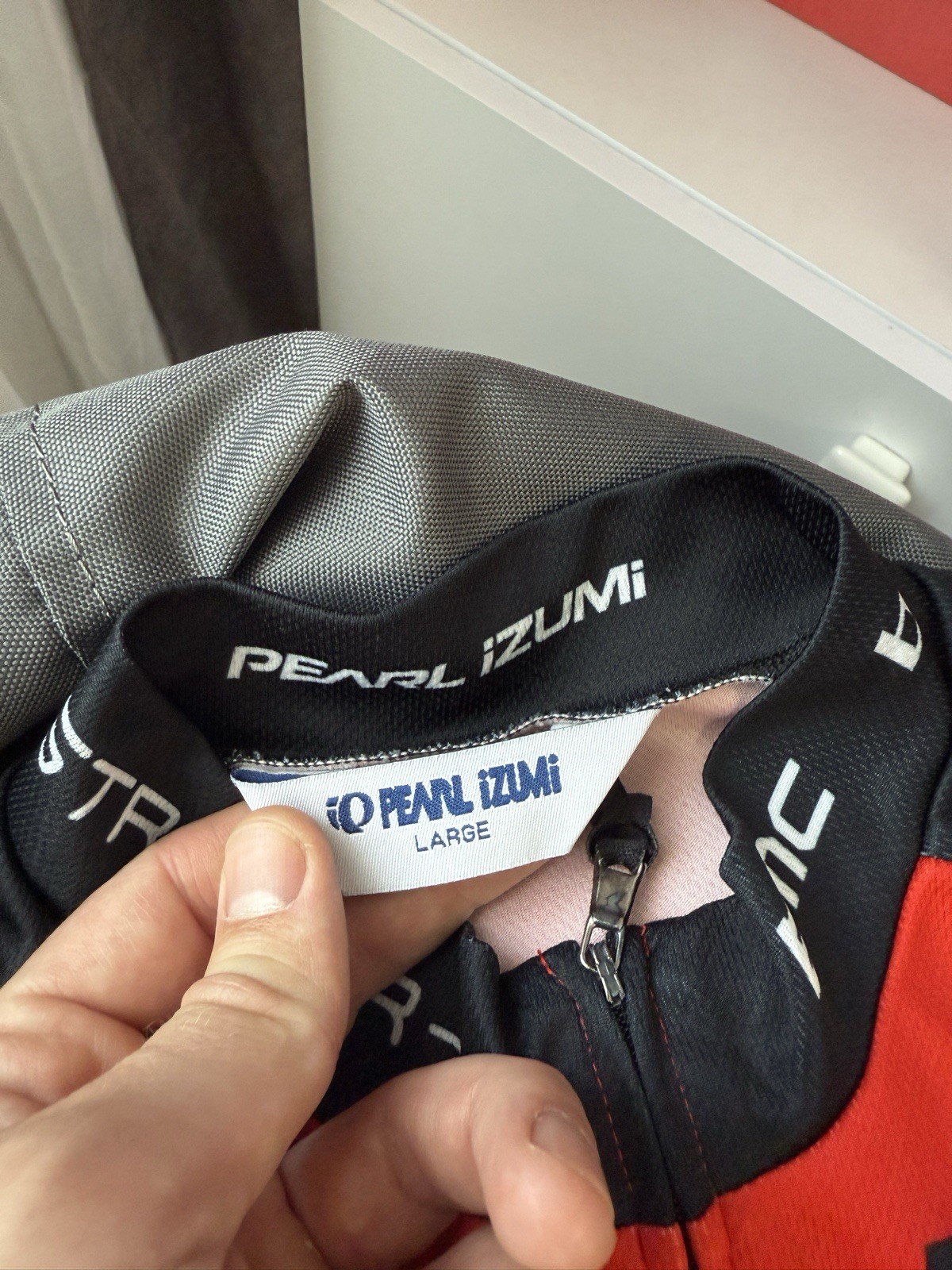 PEARL IZUMI CYCLING JERSEY AND BIB SHORTS BMC SWITZERLAND ORIGINAL SIZE L