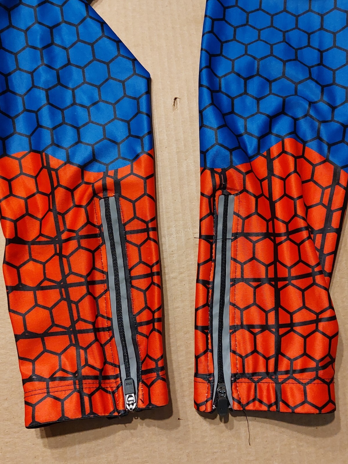 Men’s Spiderman Costume Cycling Jersey & Chamois Pants Long Sleeve 20.5″ Chest