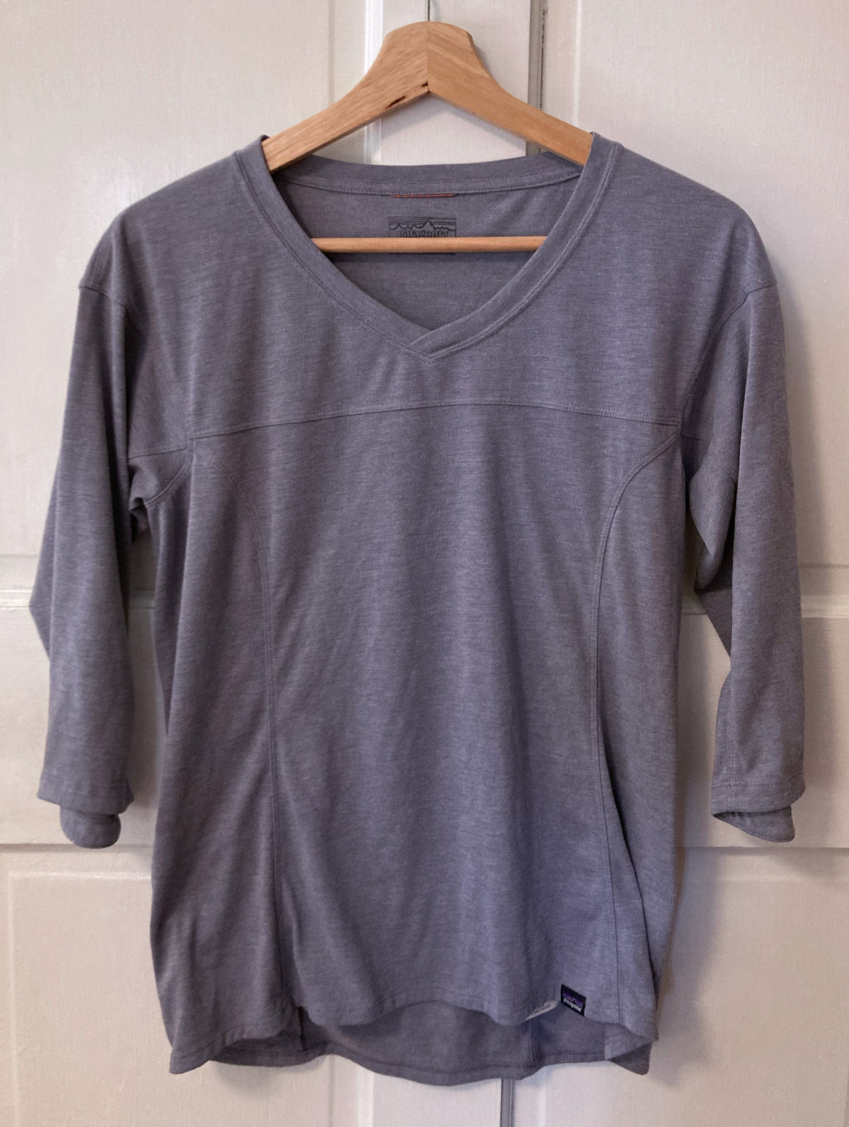 Patagonia Womens Size Sm Nine Trails Bike Jersey Silver 3/4 Sleeve STY 24425