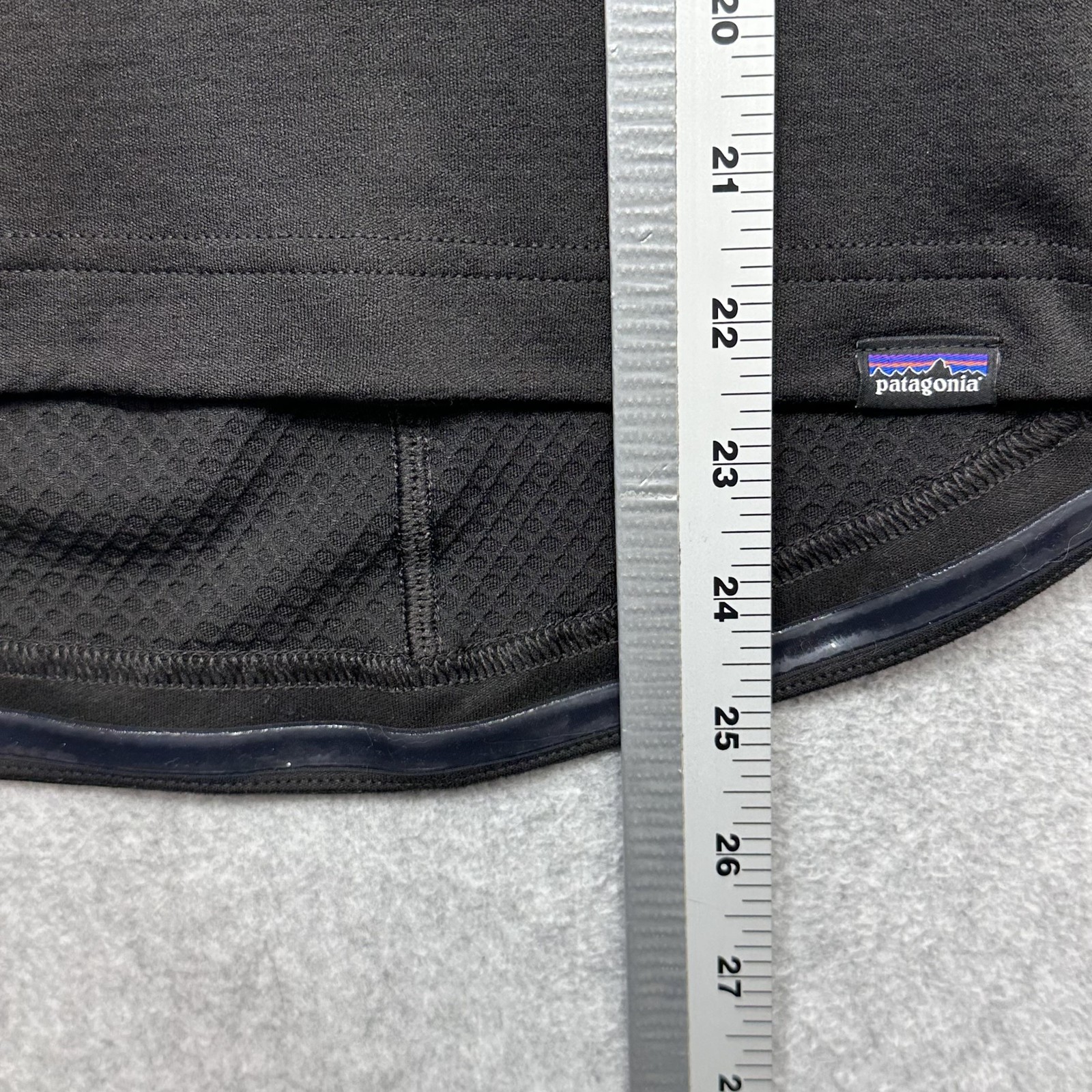 Patagonia Capilene Midweight Cycling Jersey Womens Large Black 1/2 Zip Pockets