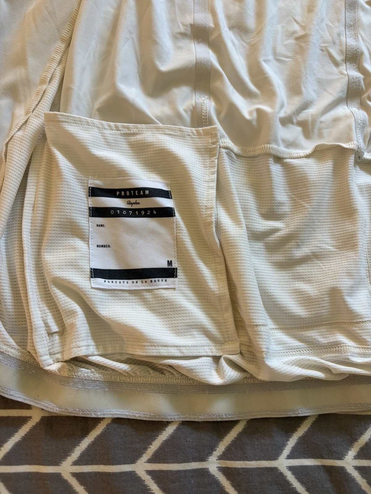Rapha Pro Team Training Jersey II Forcats de la Route -Size M- EUC!