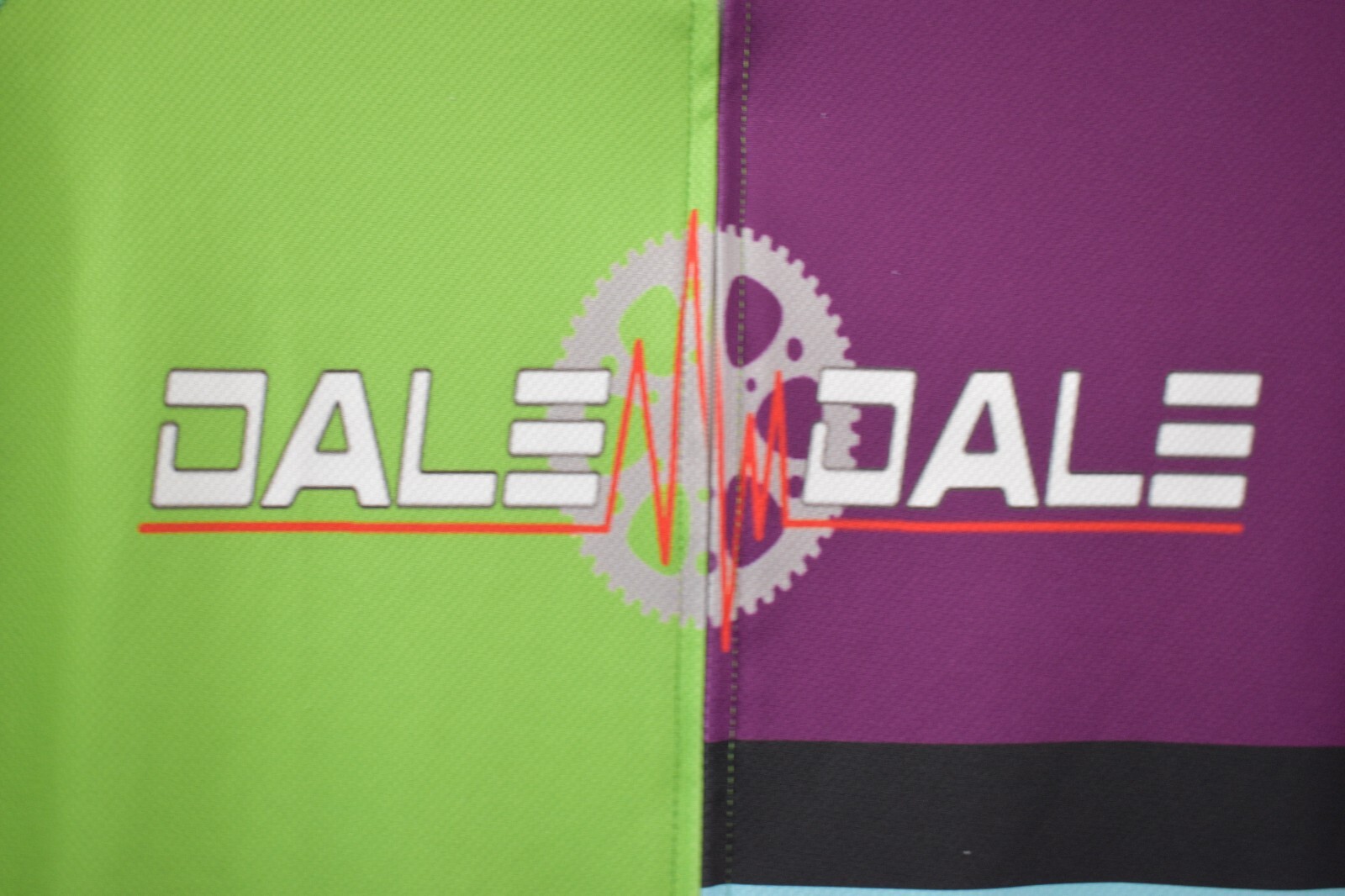 Athletic Zone Shirt Large Full Zip Short Sleeve Multicolor Back Pocket Dale Dale