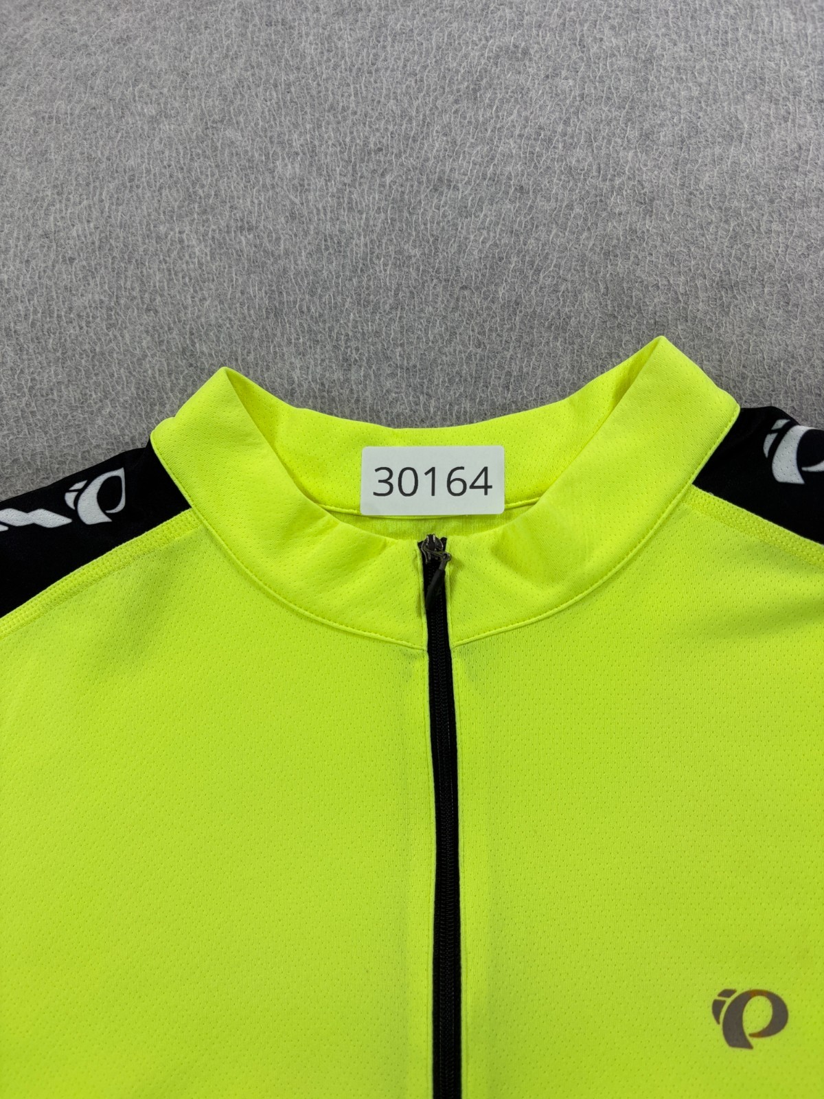 Pearl Izumi Select Series Neon 1/2 Zip Cycling Jersey (Men’s XL)