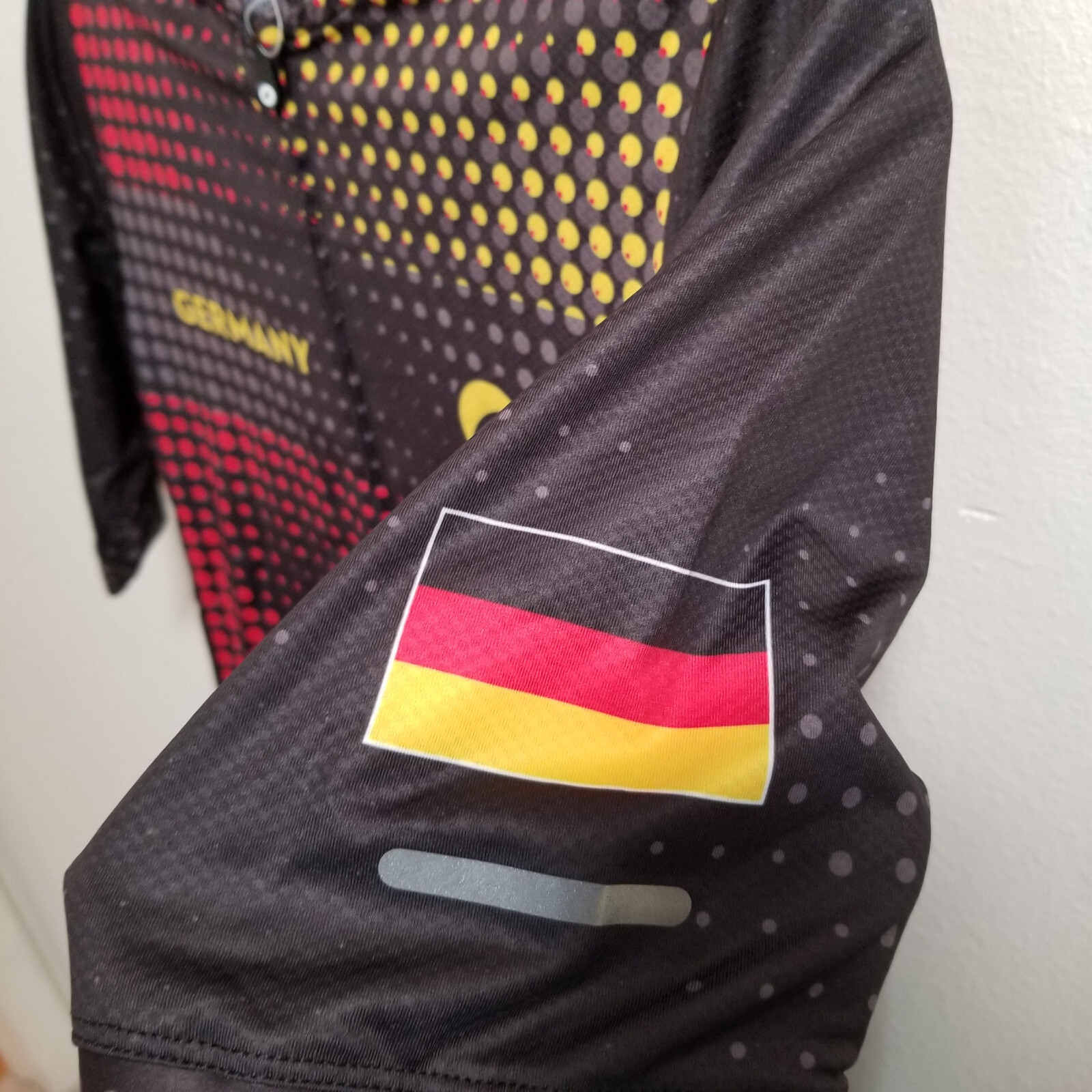 Pactimo Men’s Cycling Jersey Men’s XL – Germany – Multi-Color – New with Tags