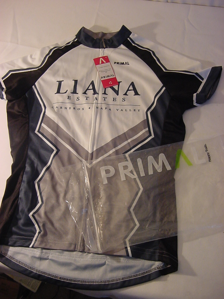 NWT – PRIMAL HAPPY TRAILS CYCLING JERSEY Liana Estates Napa Valley Womens Medium