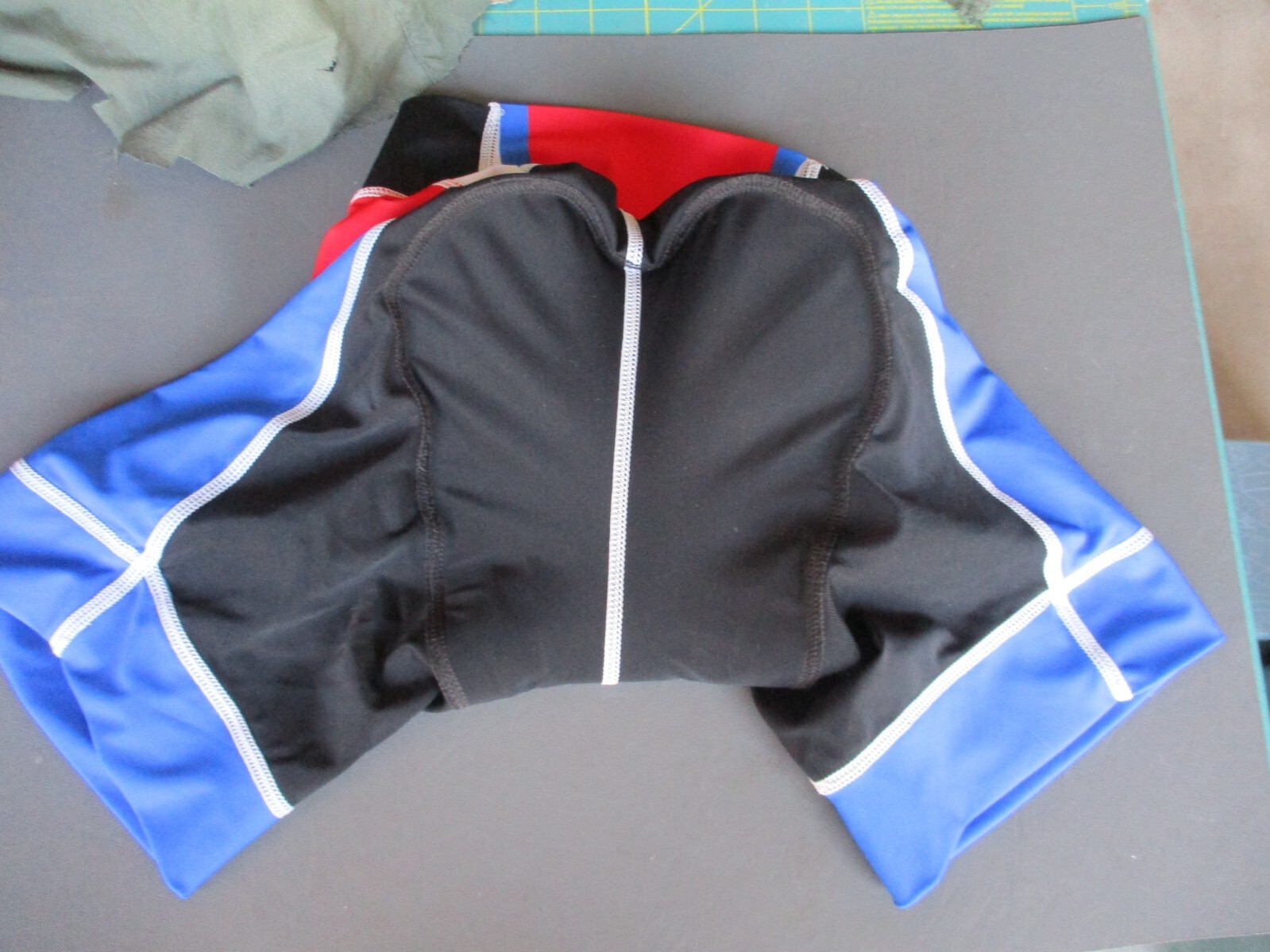 BORAH Cycling Padded Bib Shorts, Riding US made, small, Women’s? 20-28 waist