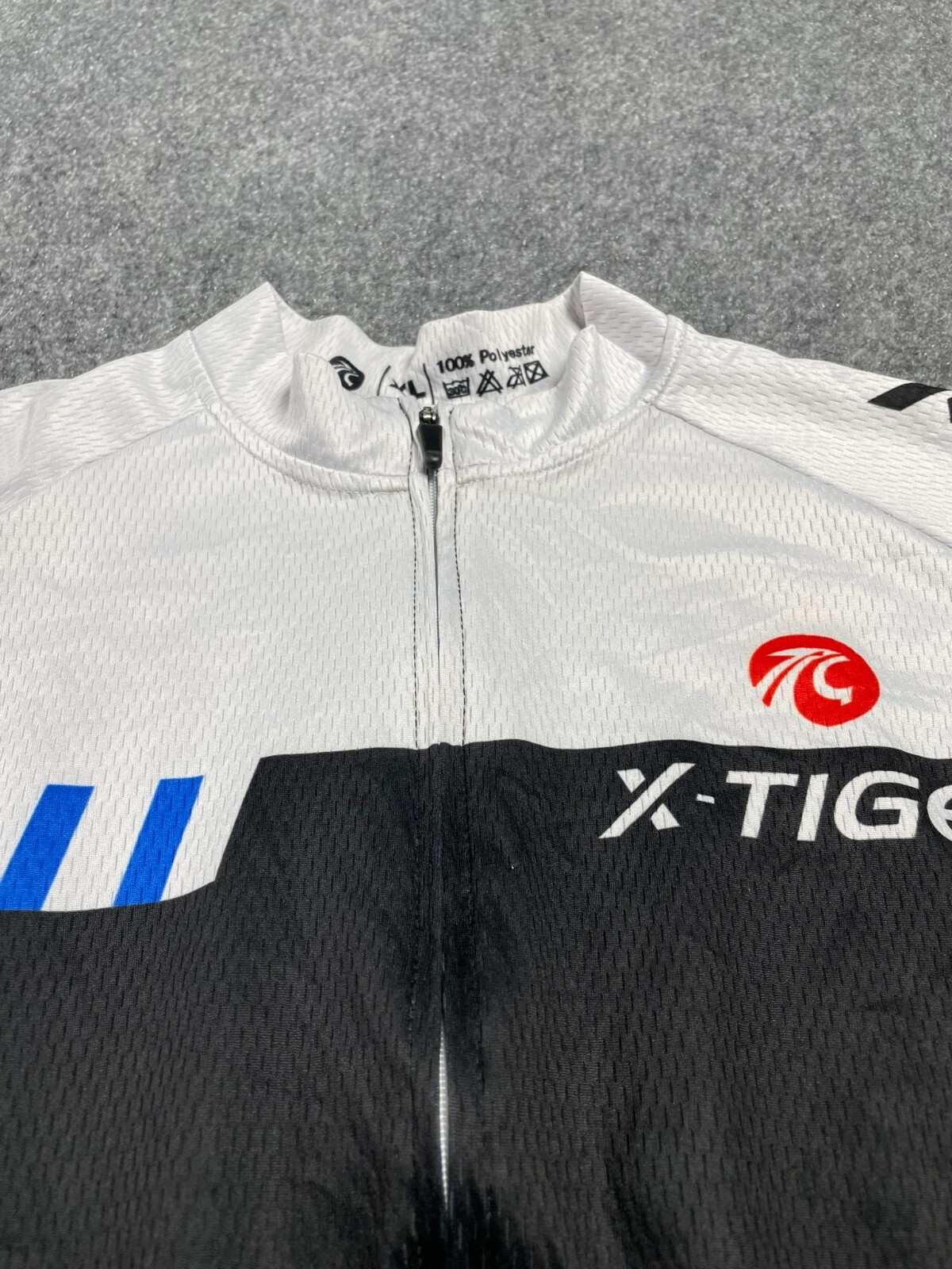 X-Tiger Men’s White/Black Full Zip Top Ride Sports Cycling Jersey Size XL