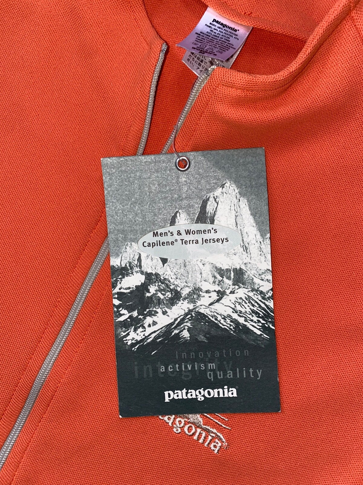 Vintage Patagonia Capilene Terra Salmon Colored Women’s Cycling Jersey Sz M NEW
