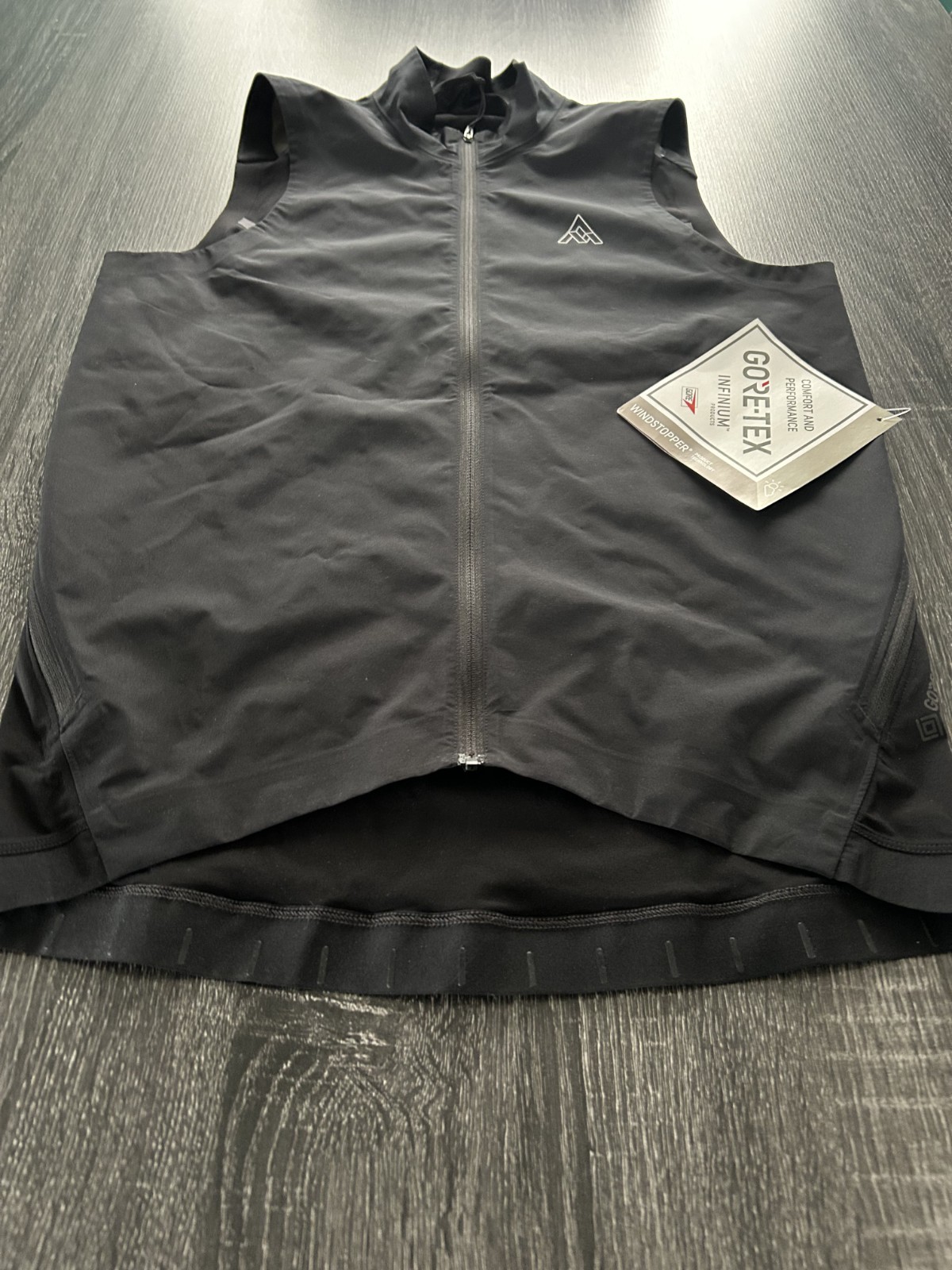 7 Mesh 7Mesh Men’s Small Bike Hike Cycle Cypress Hybrid Vest Black GTX