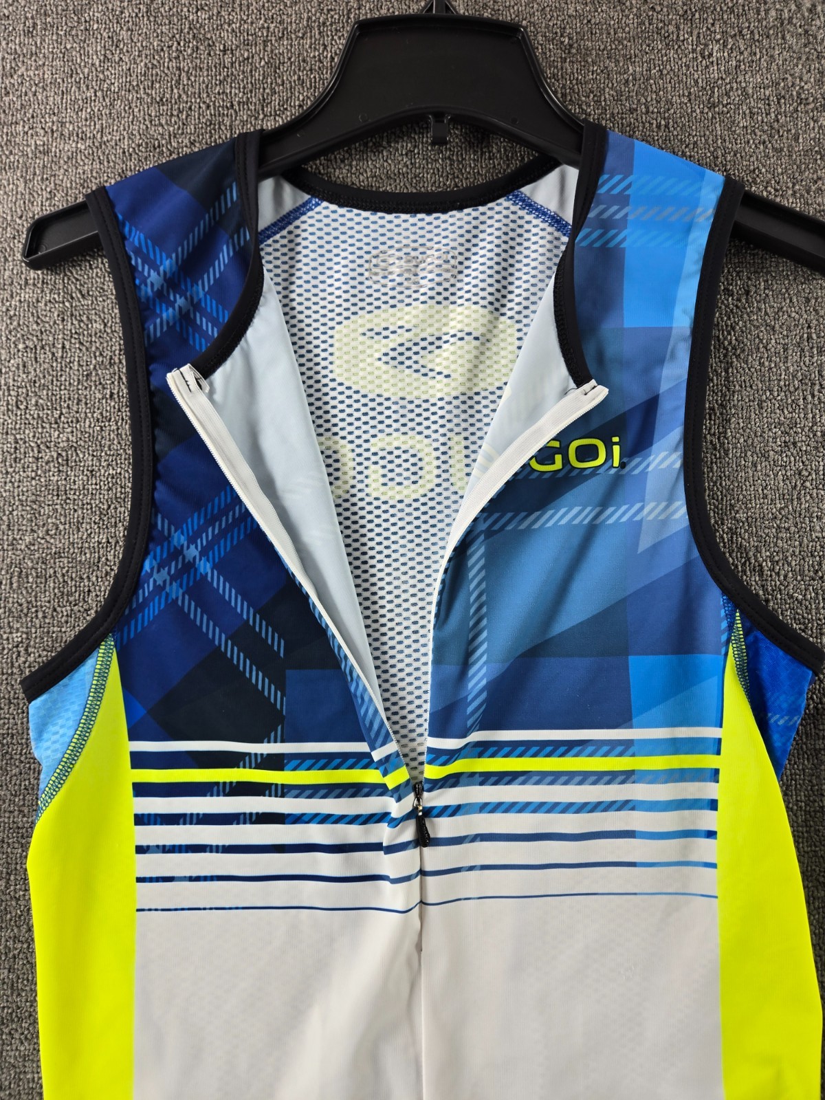 Sugoi Triathlon Cycling Jersey/Tank Top Bundle Men’s Large Quick Dry Breathable